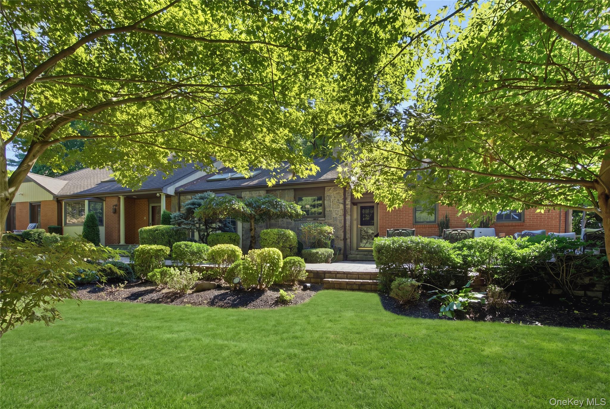 1017 Friendly Road Property Photo 1
