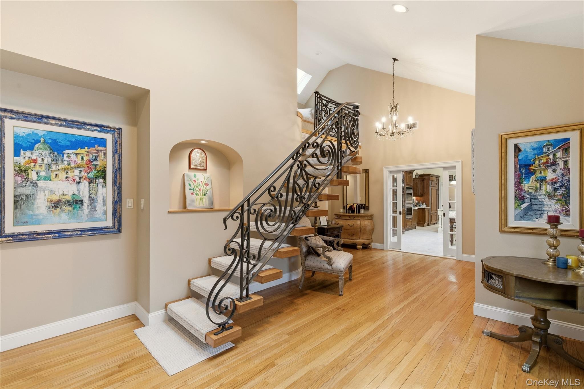 1017 Friendly Road Property Photo 6