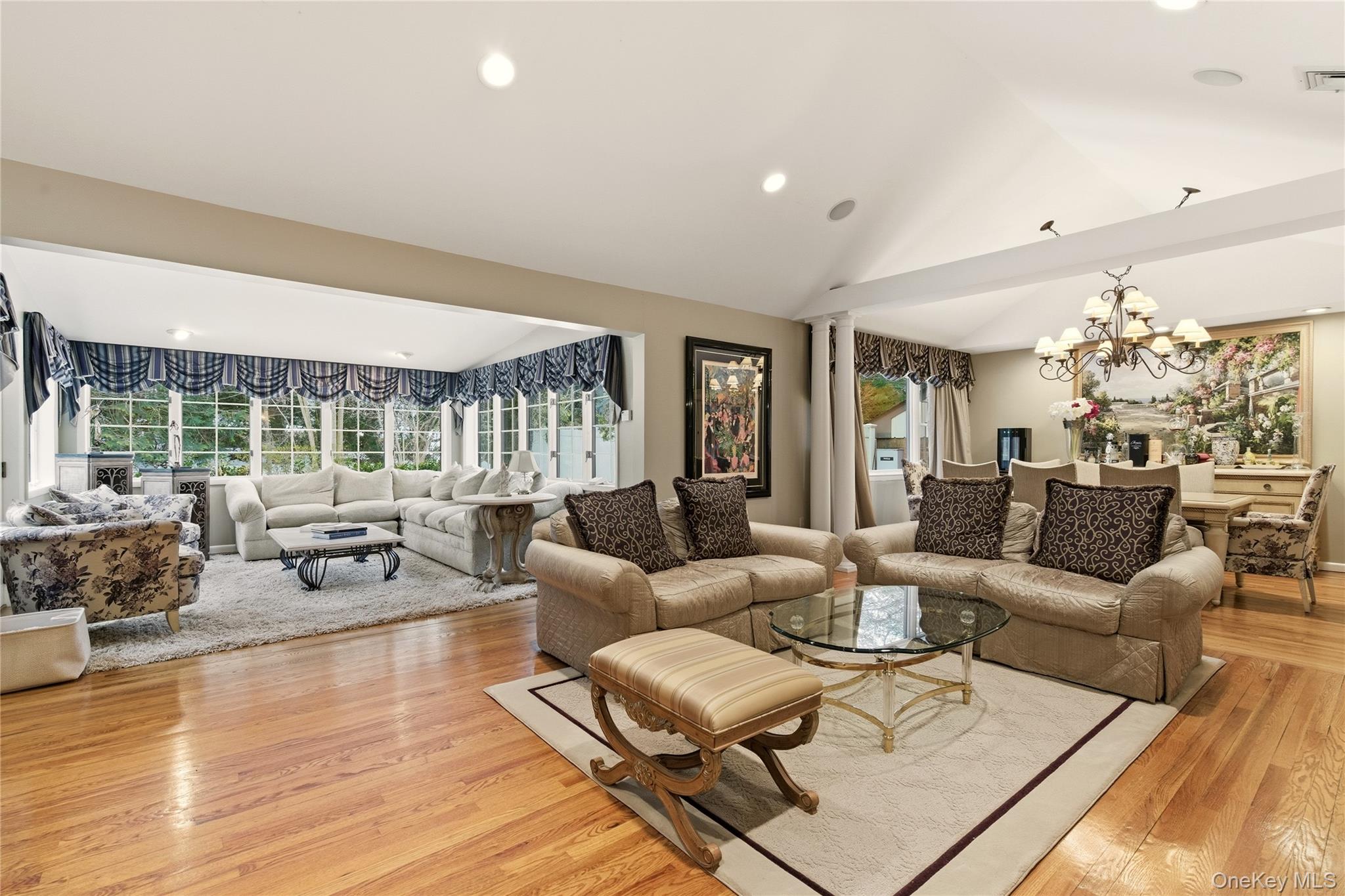 1017 Friendly Road Property Photo 9