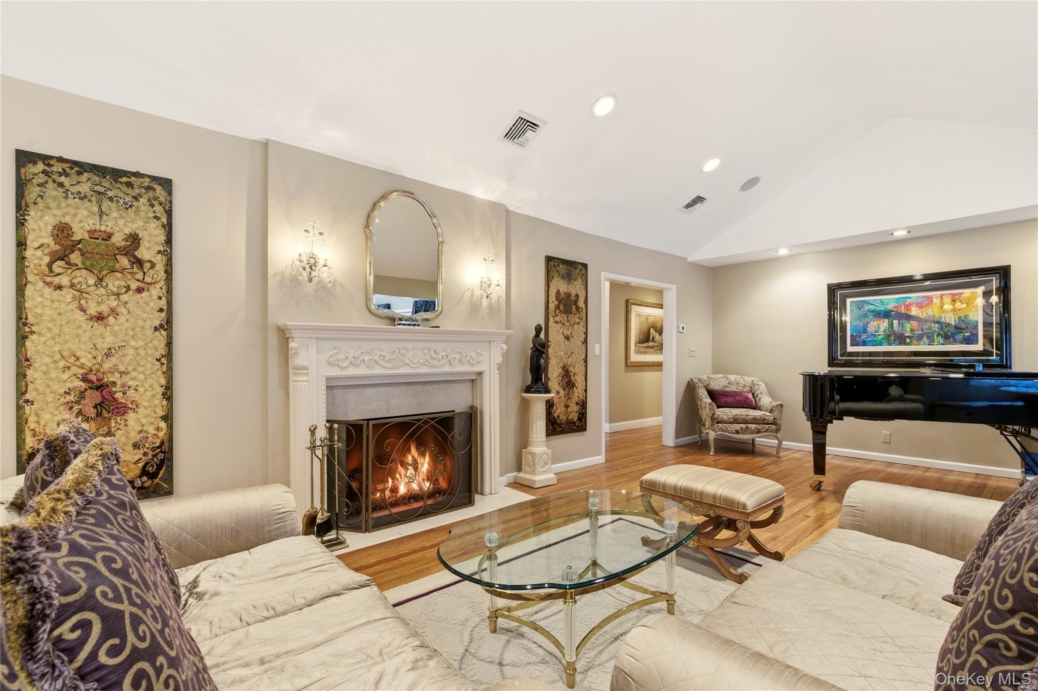1017 Friendly Road Property Photo 10