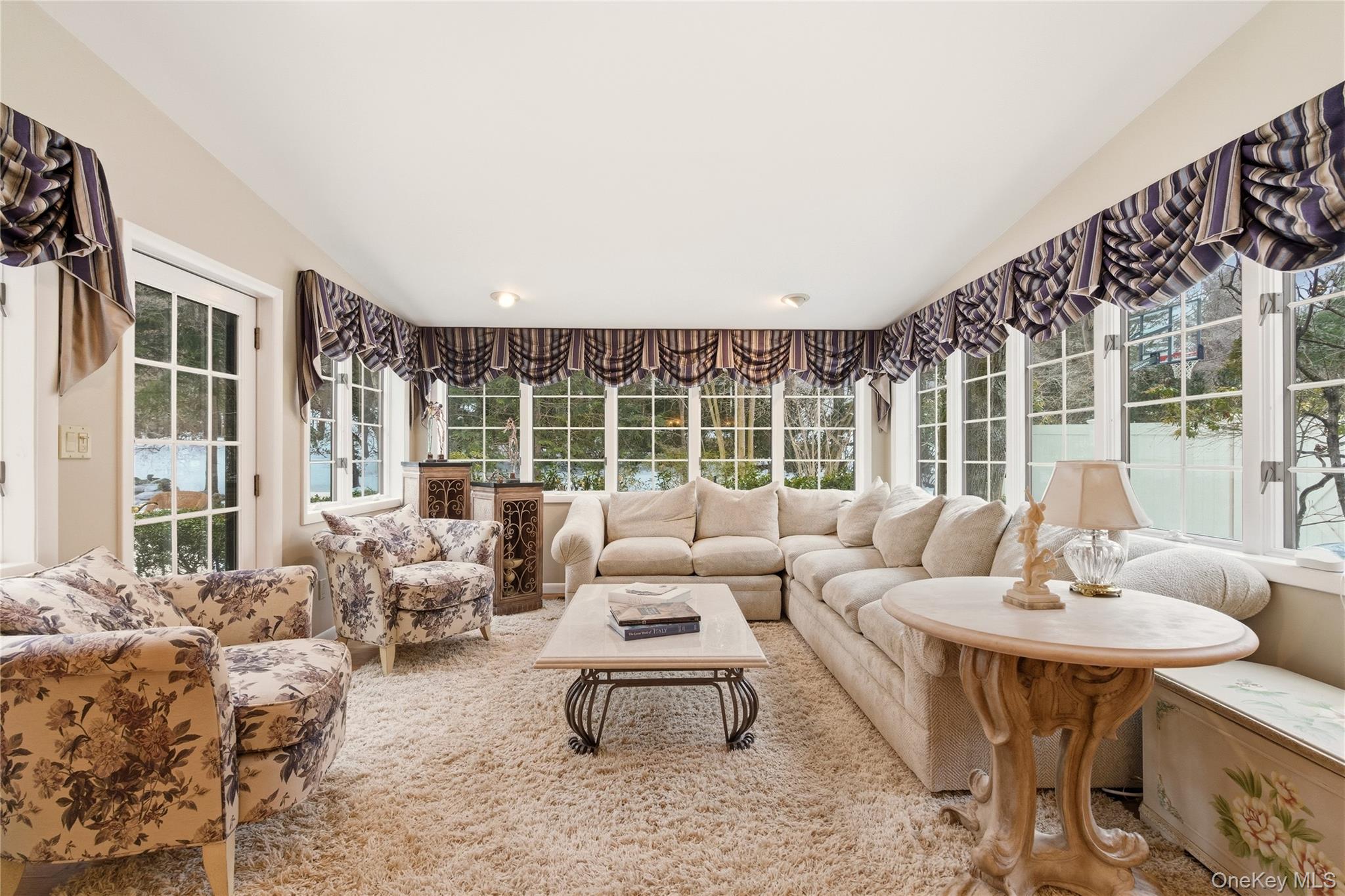 1017 Friendly Road Property Photo 13