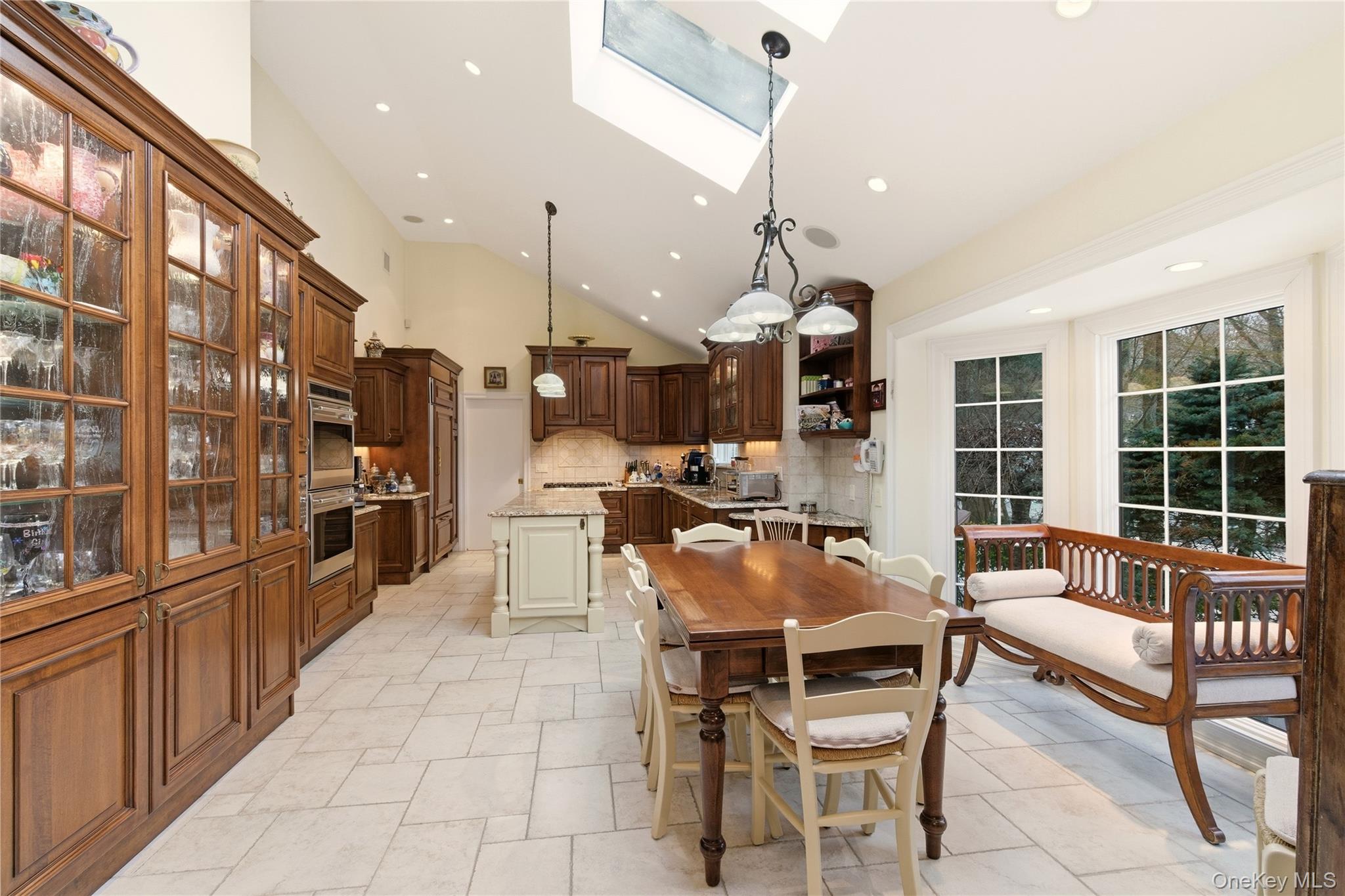 1017 Friendly Road Property Photo 15