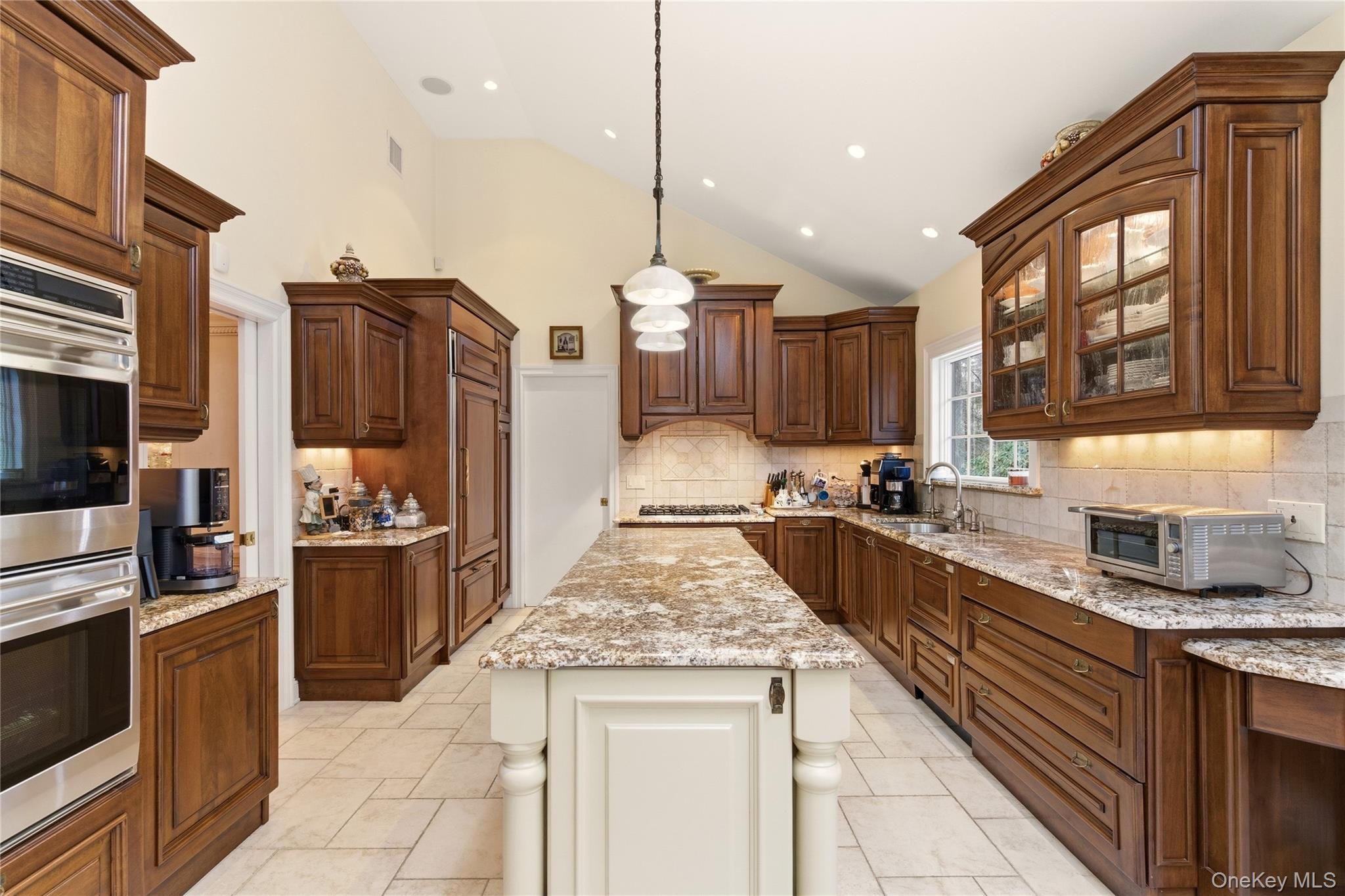 1017 Friendly Road Property Photo 17