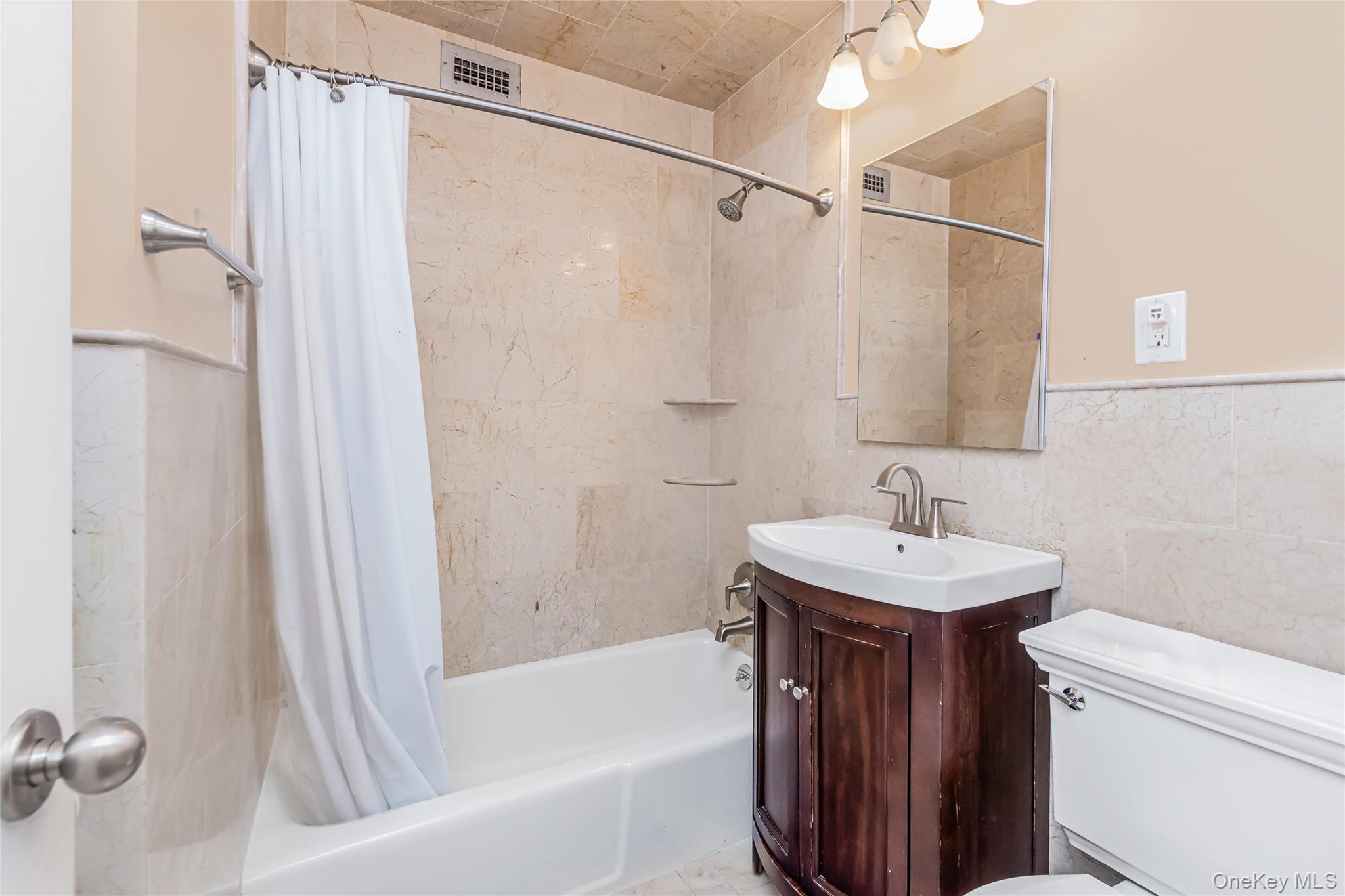 2500 Johnson Avenue 9p Property Photo 9