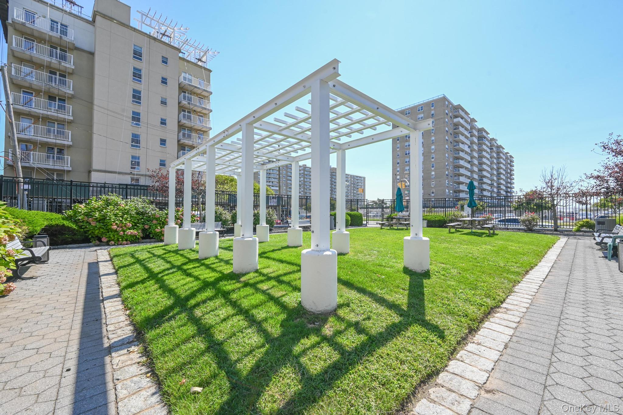 260 Beach 81st Street 3a Property Photo 4