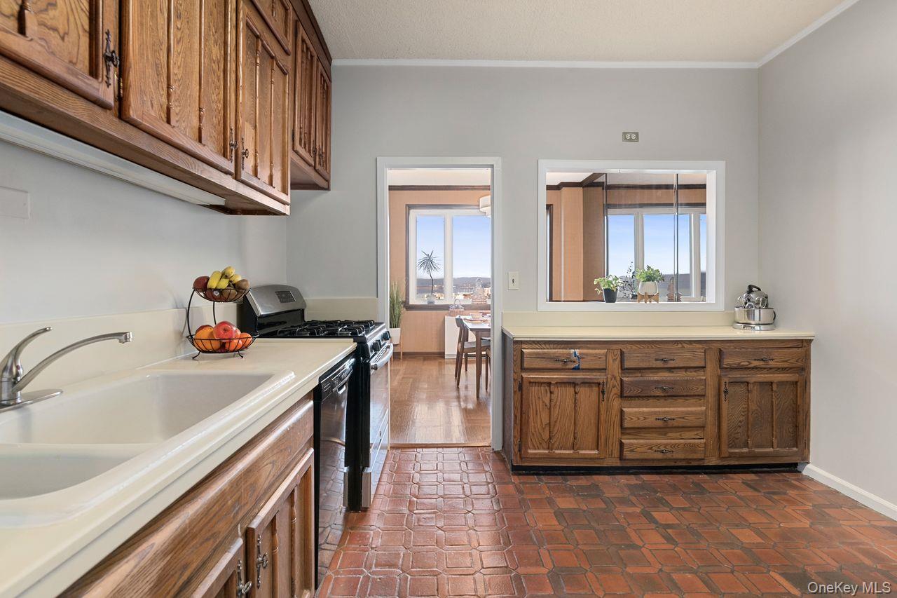 16 Rockledge Avenue 5k-1 Property Photo 12