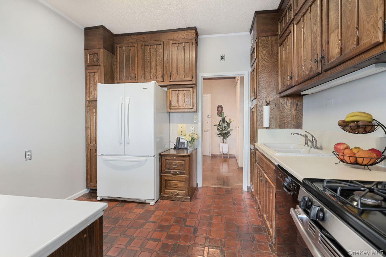 16 Rockledge Avenue 5k-1 Property Photo 13