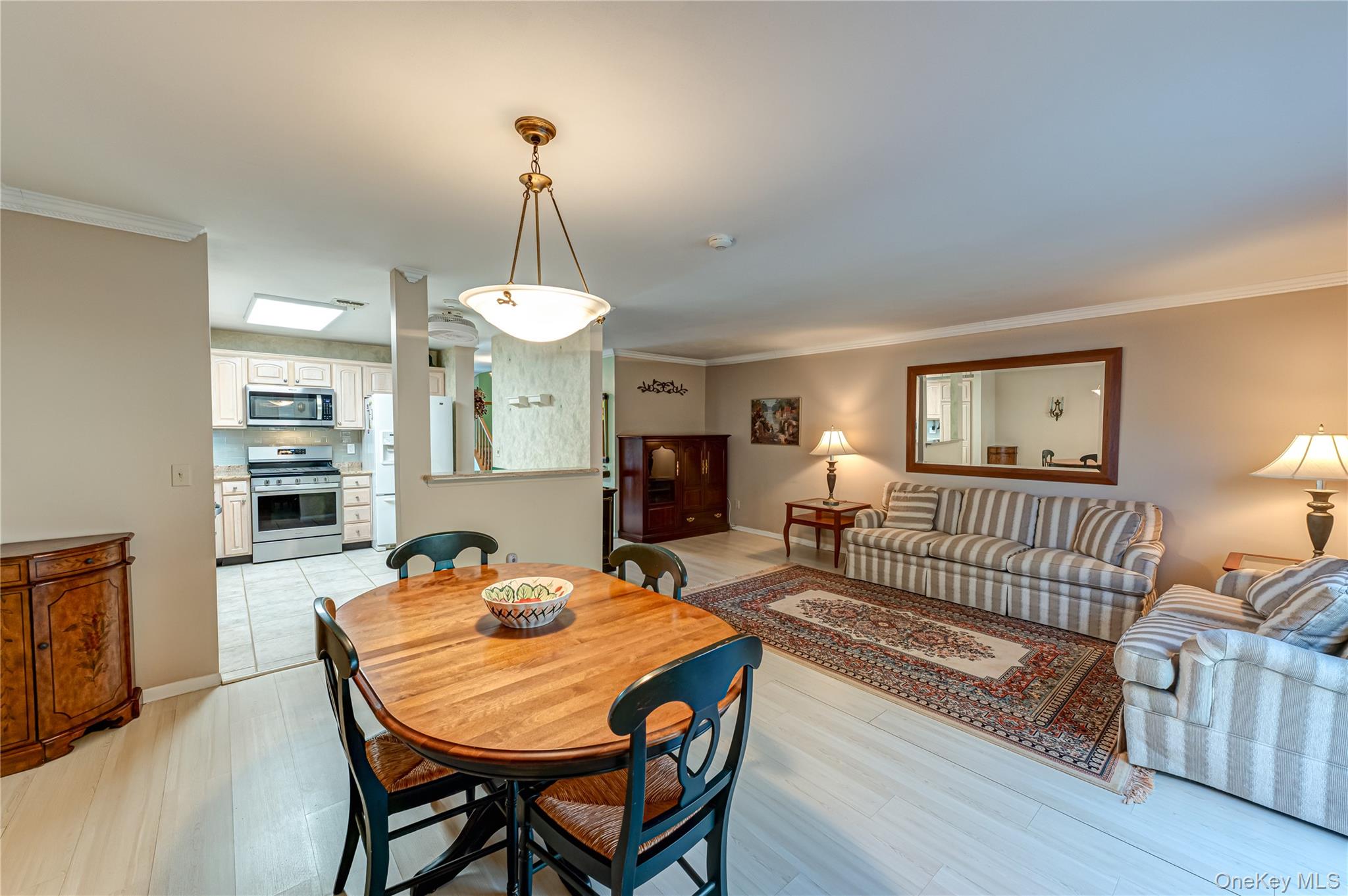 210 Erik Drive Property Photo 4