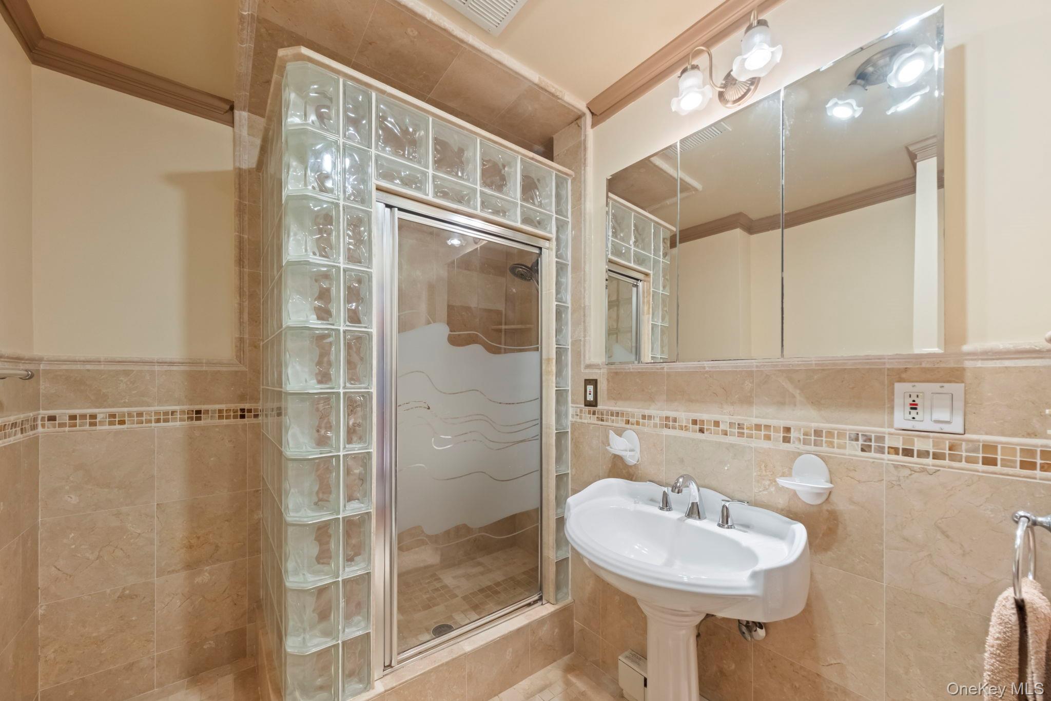 21 Jackson Road Property Photo 11