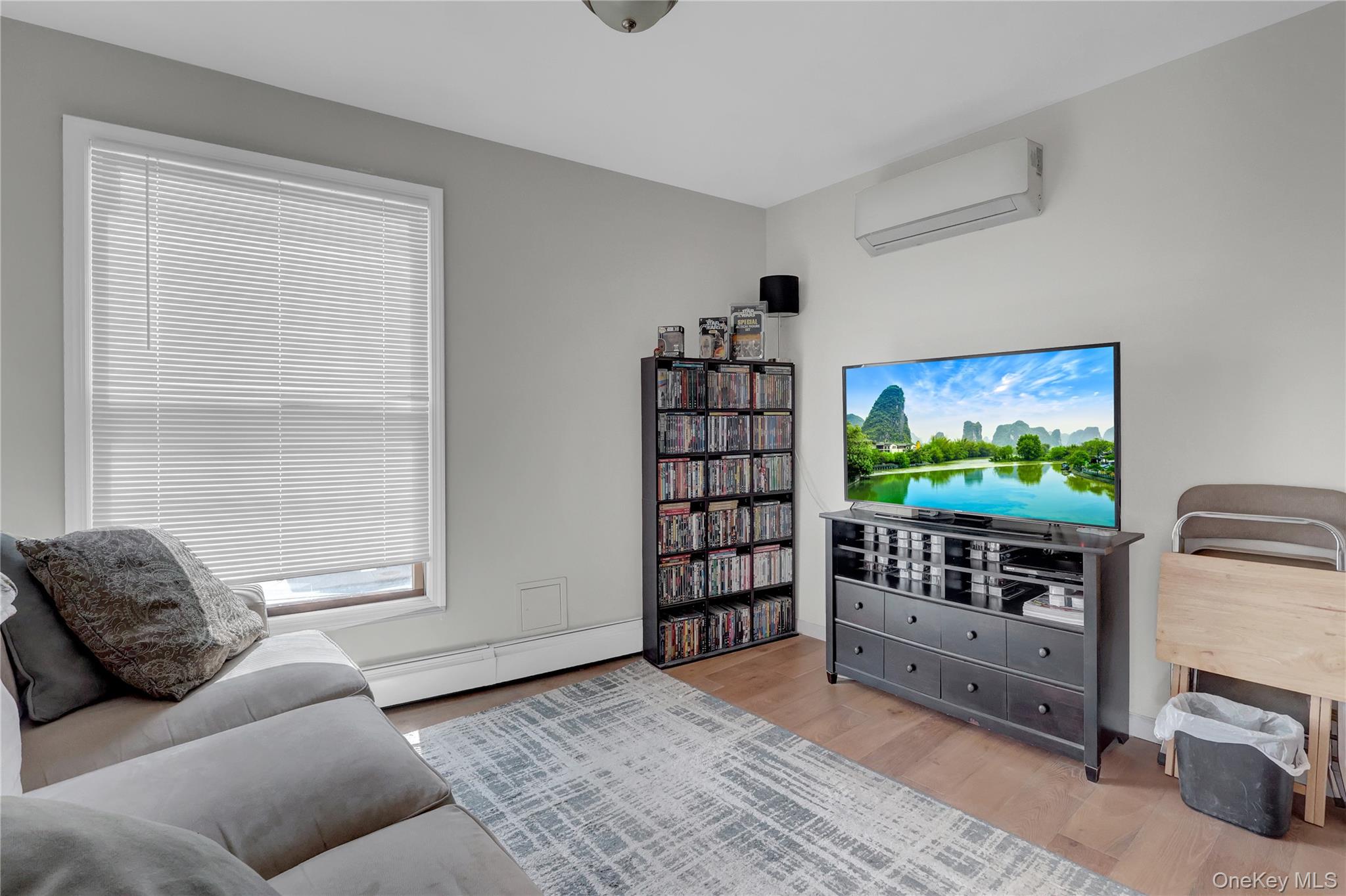 882 Hempstead Turnpike Property Photo 14