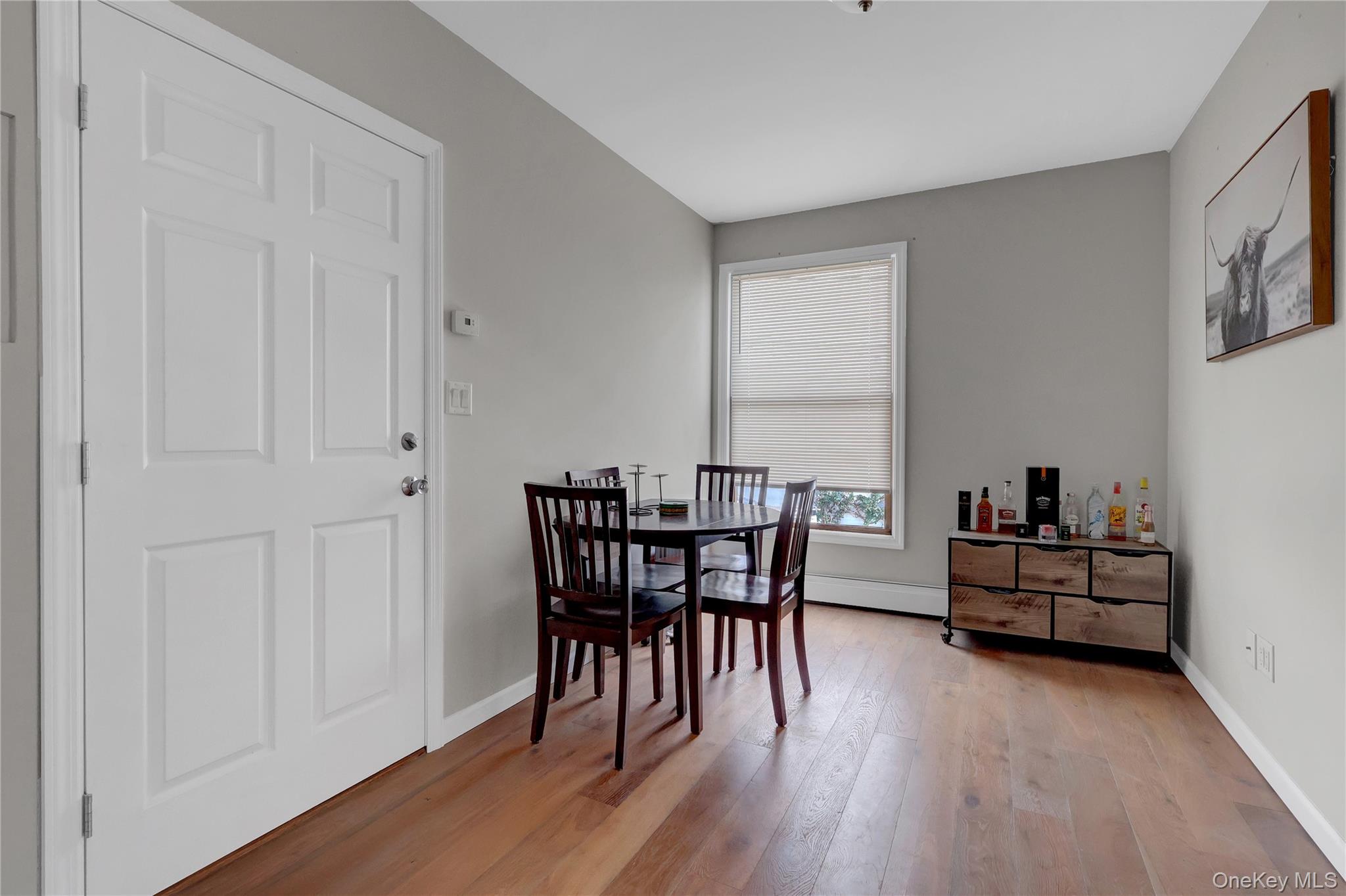 882 Hempstead Turnpike Property Photo 18