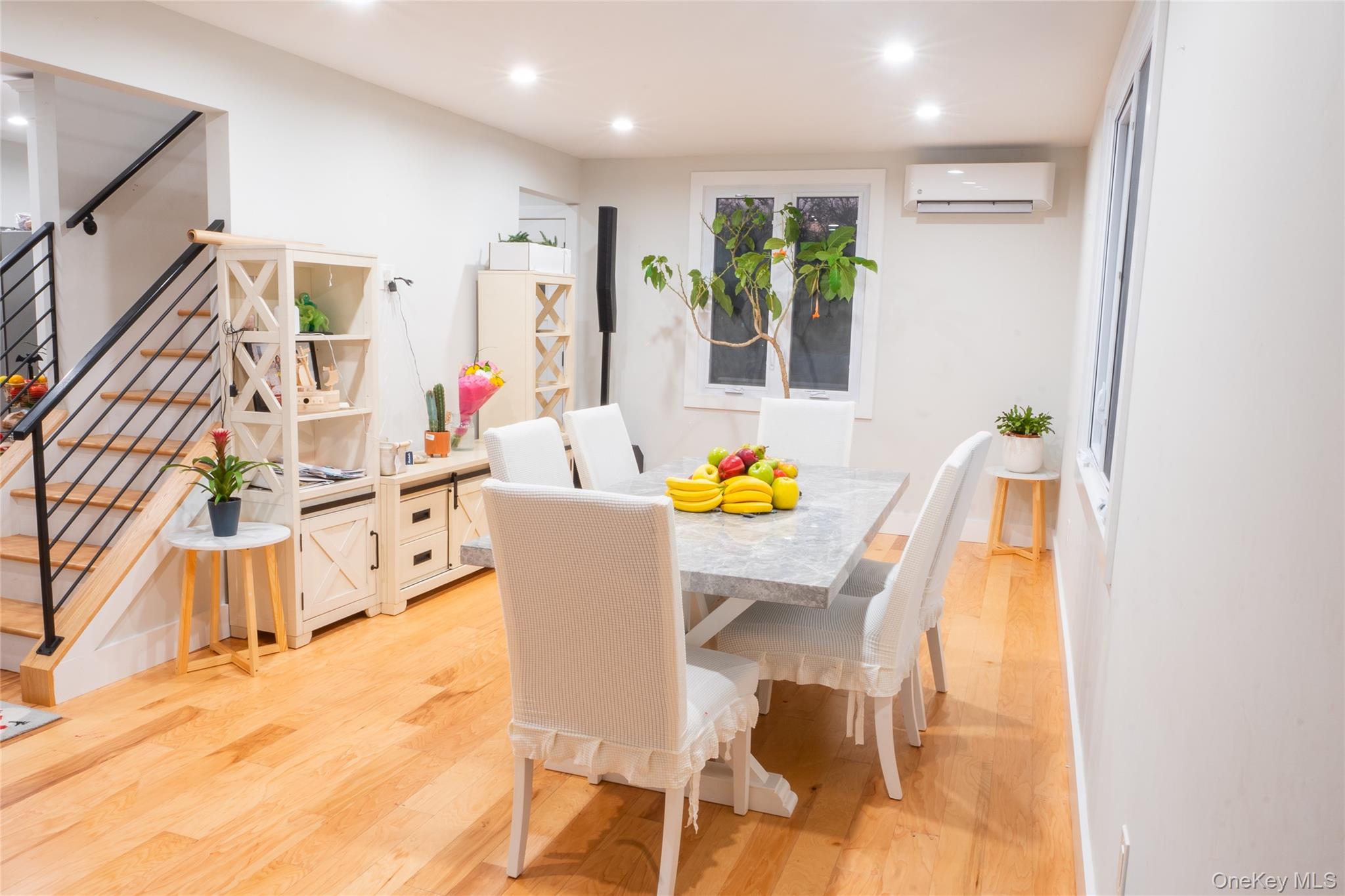 4 Riverside Avenue Property Photo 3