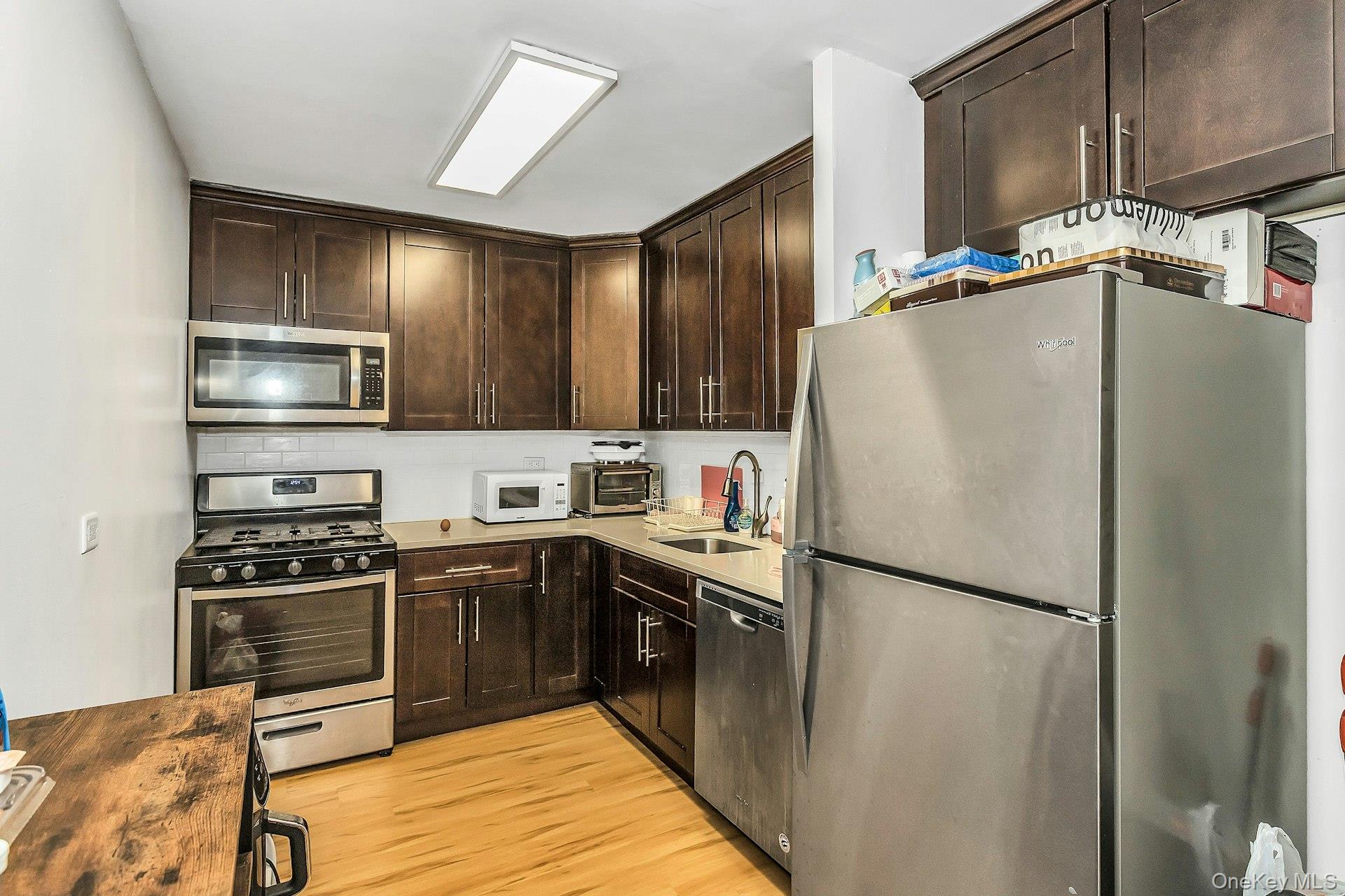 2 Bay Club 11f Property Photo 10