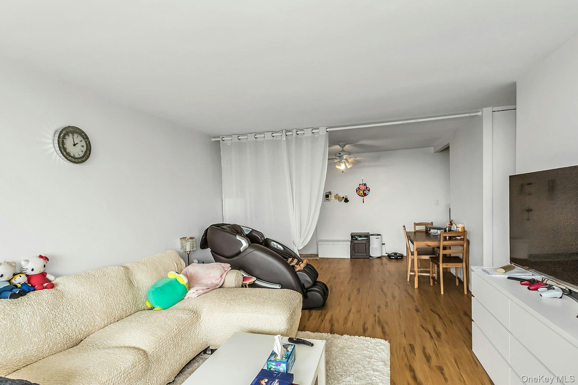 2 Bay Club 11f Property Photo 14