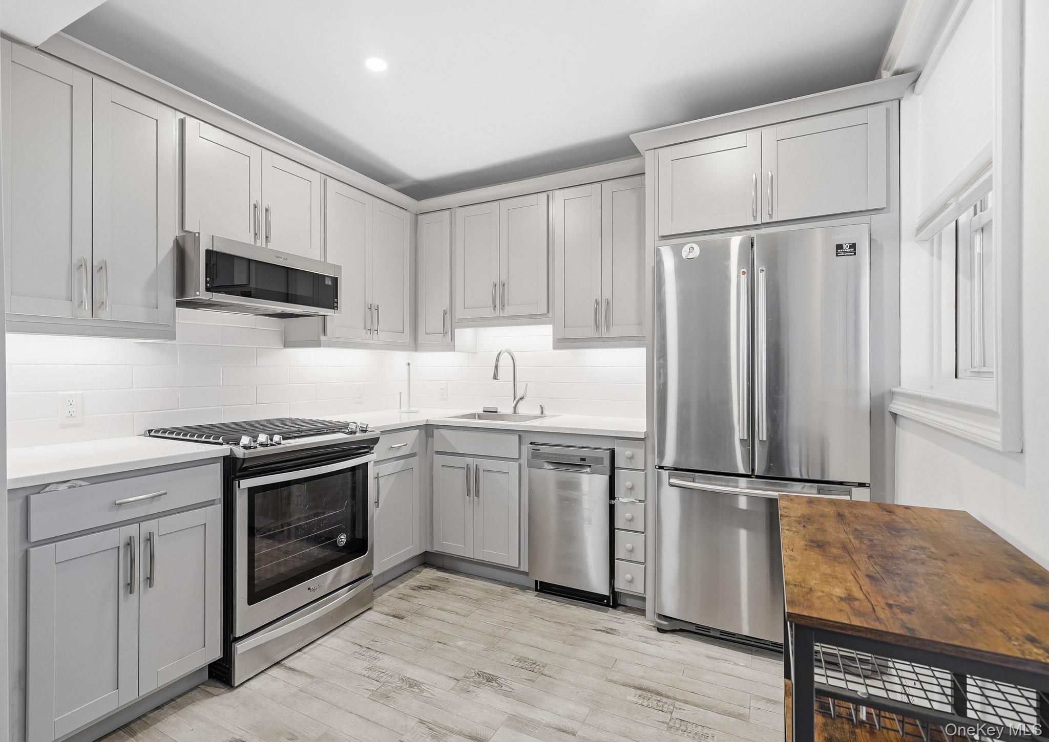 315 King Street 3c Property Photo 4