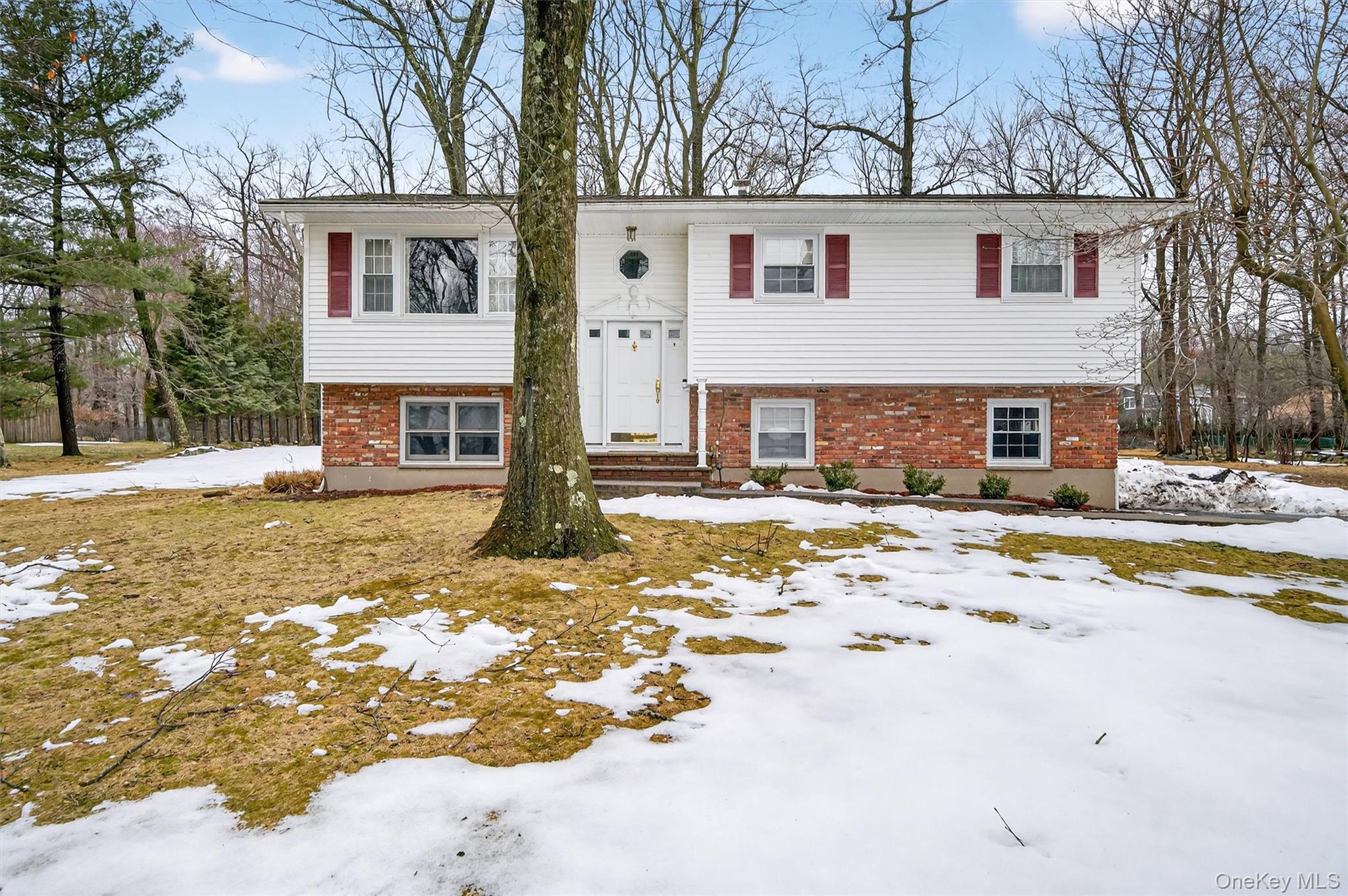 9 Eros Drive Property Photo 2
