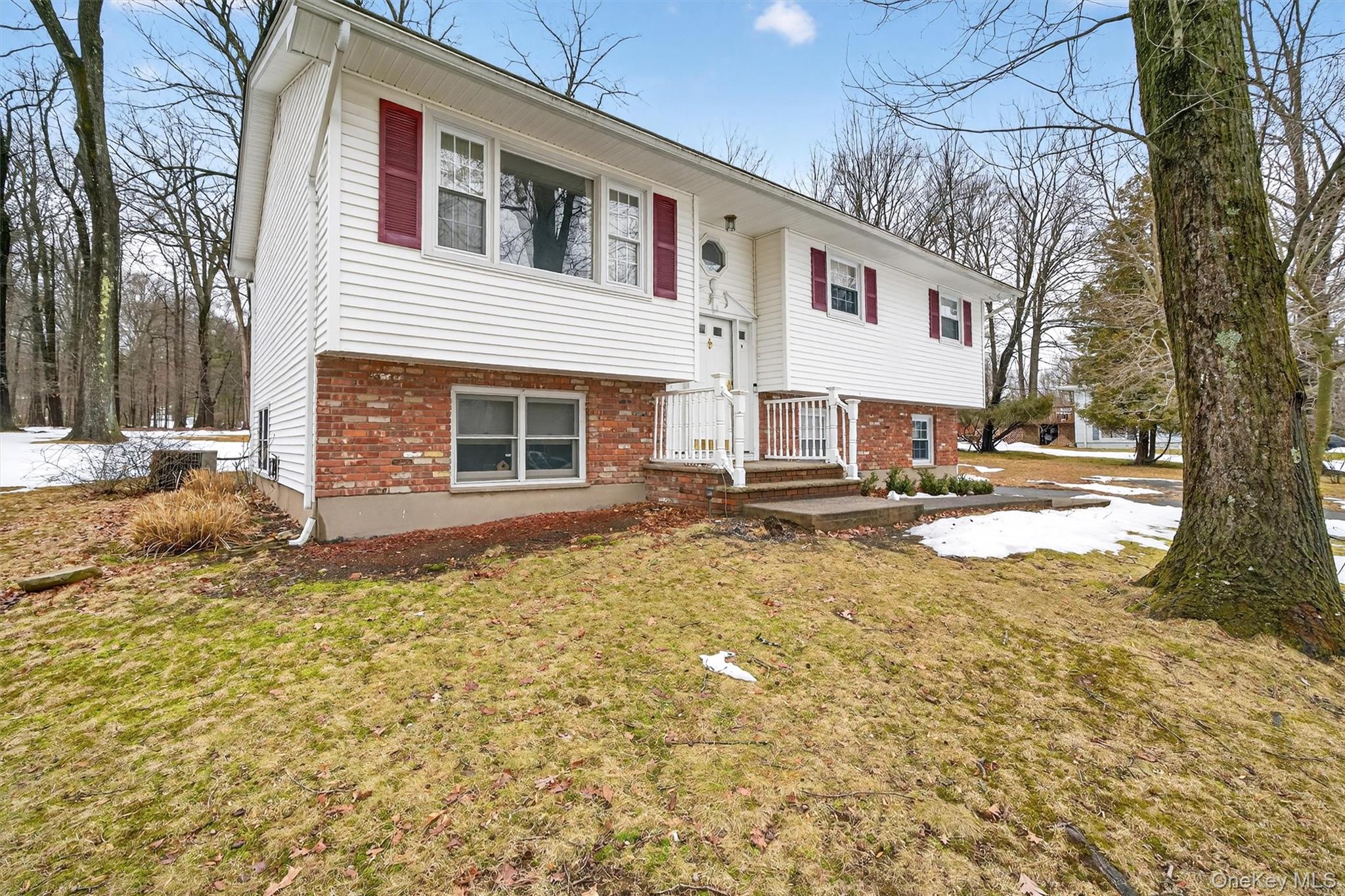 9 Eros Drive Property Photo 3
