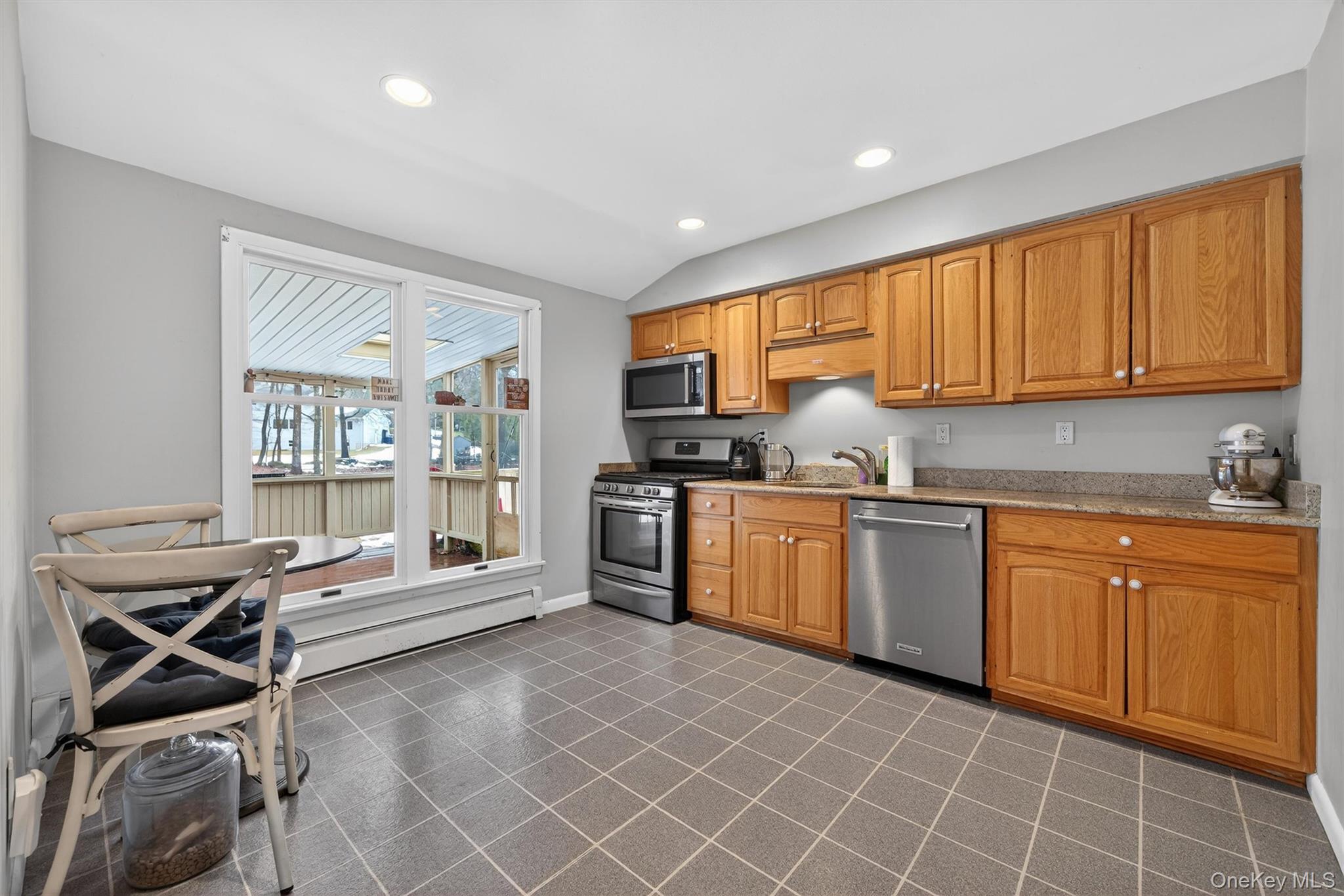 9 Eros Drive Property Photo 9