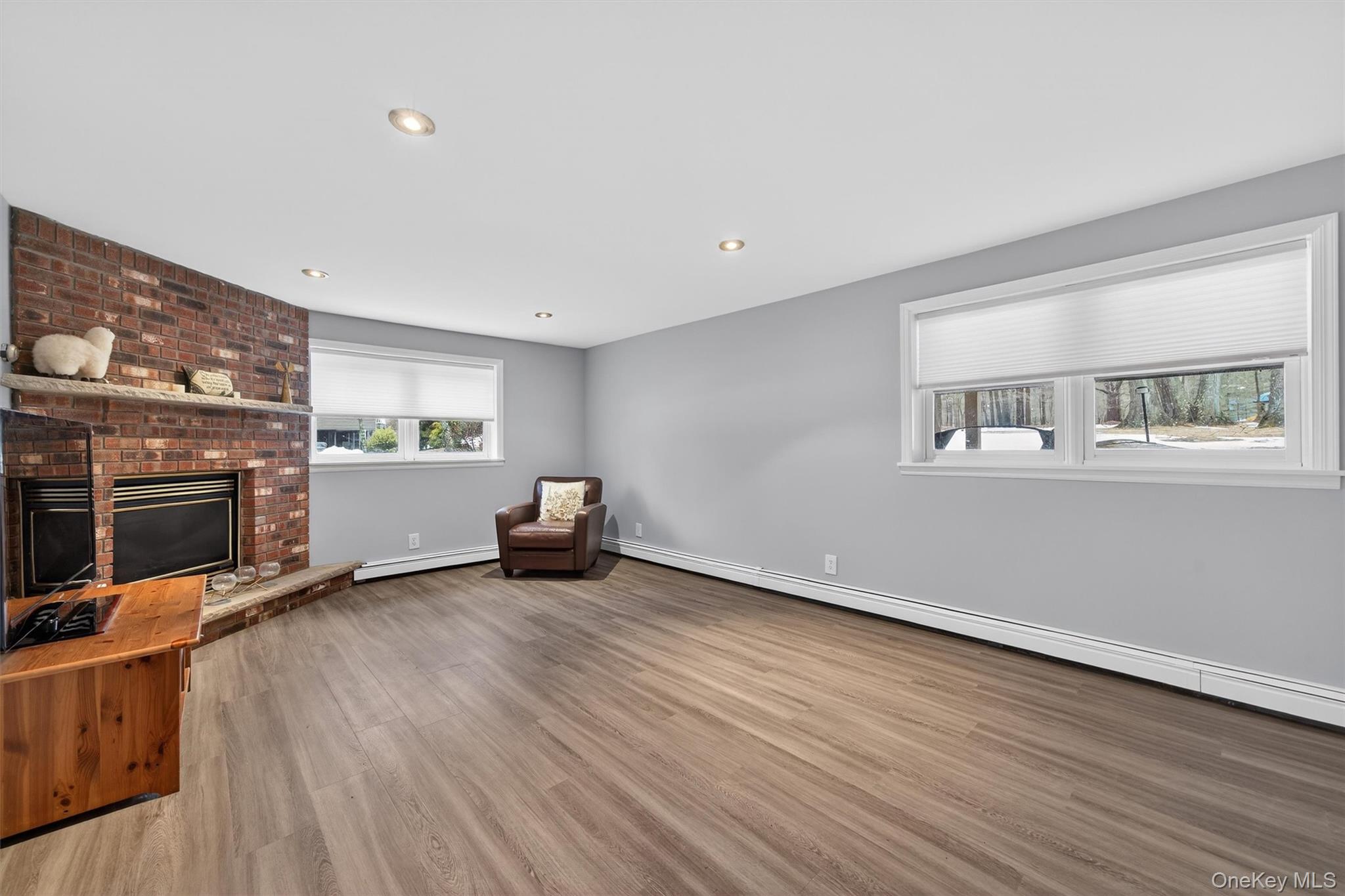 9 Eros Drive Property Photo 16