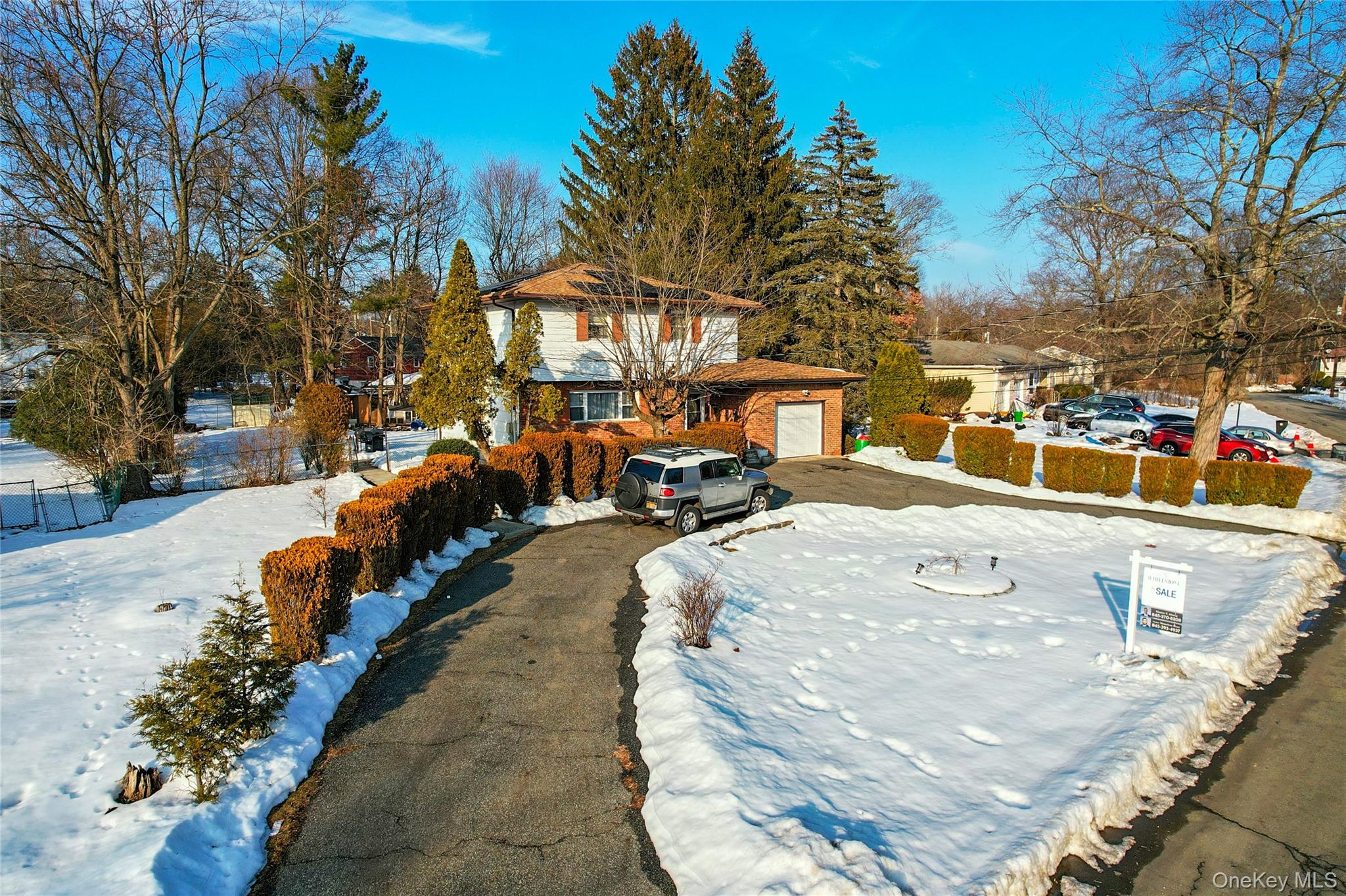 6 Merrick Lane Property Photo 2