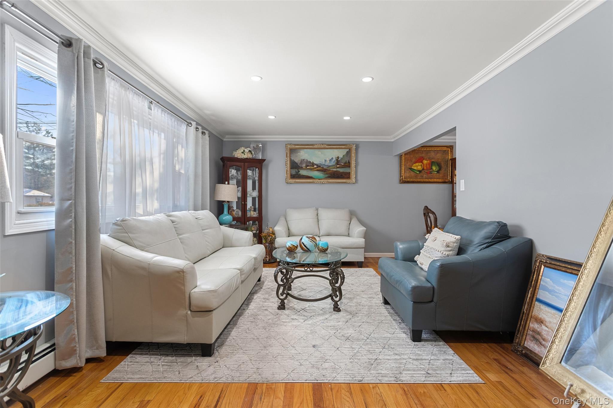 6 Merrick Lane Property Photo 5