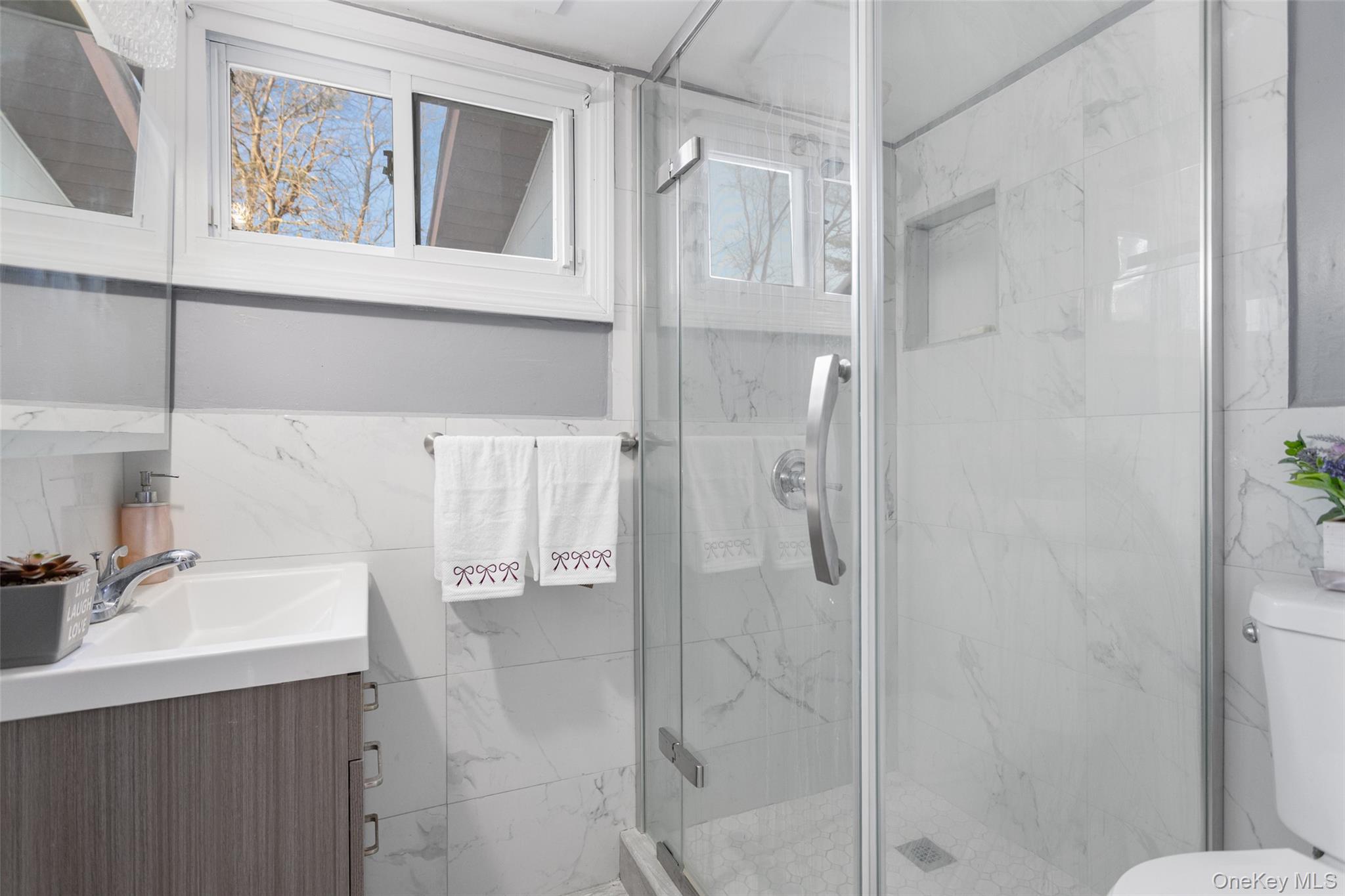 6 Merrick Lane Property Photo 14
