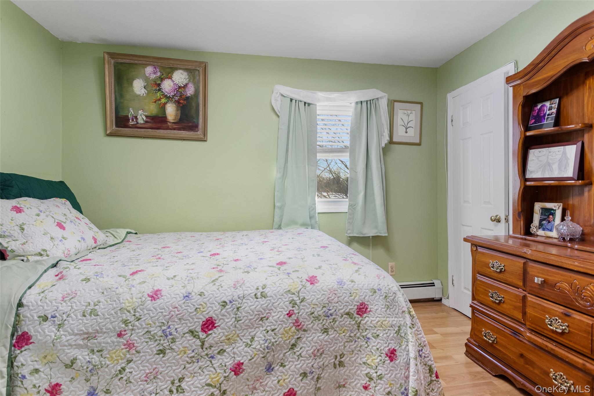 6 Merrick Lane Property Photo 19
