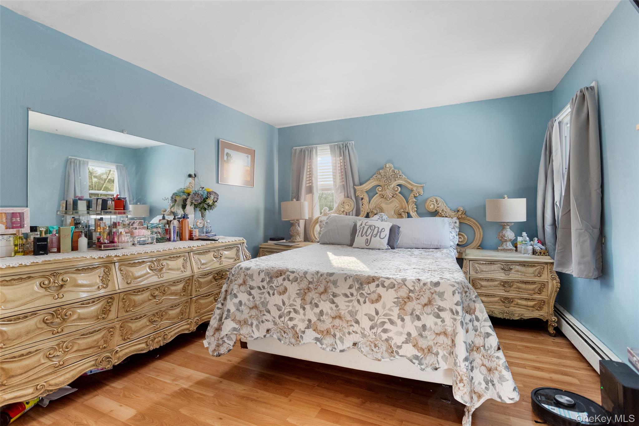 6 Merrick Lane Property Photo 20