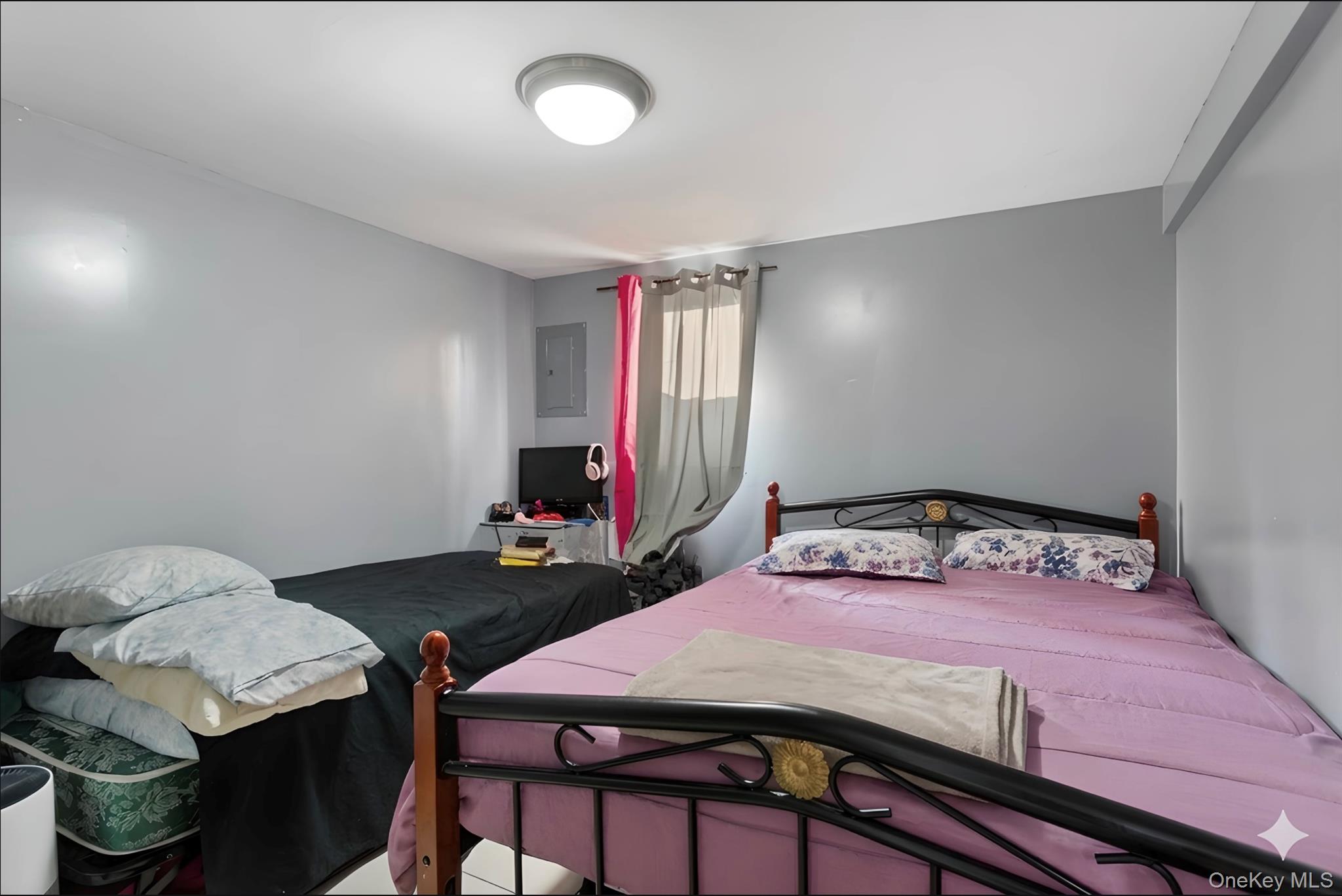 6 Merrick Lane Property Photo 25