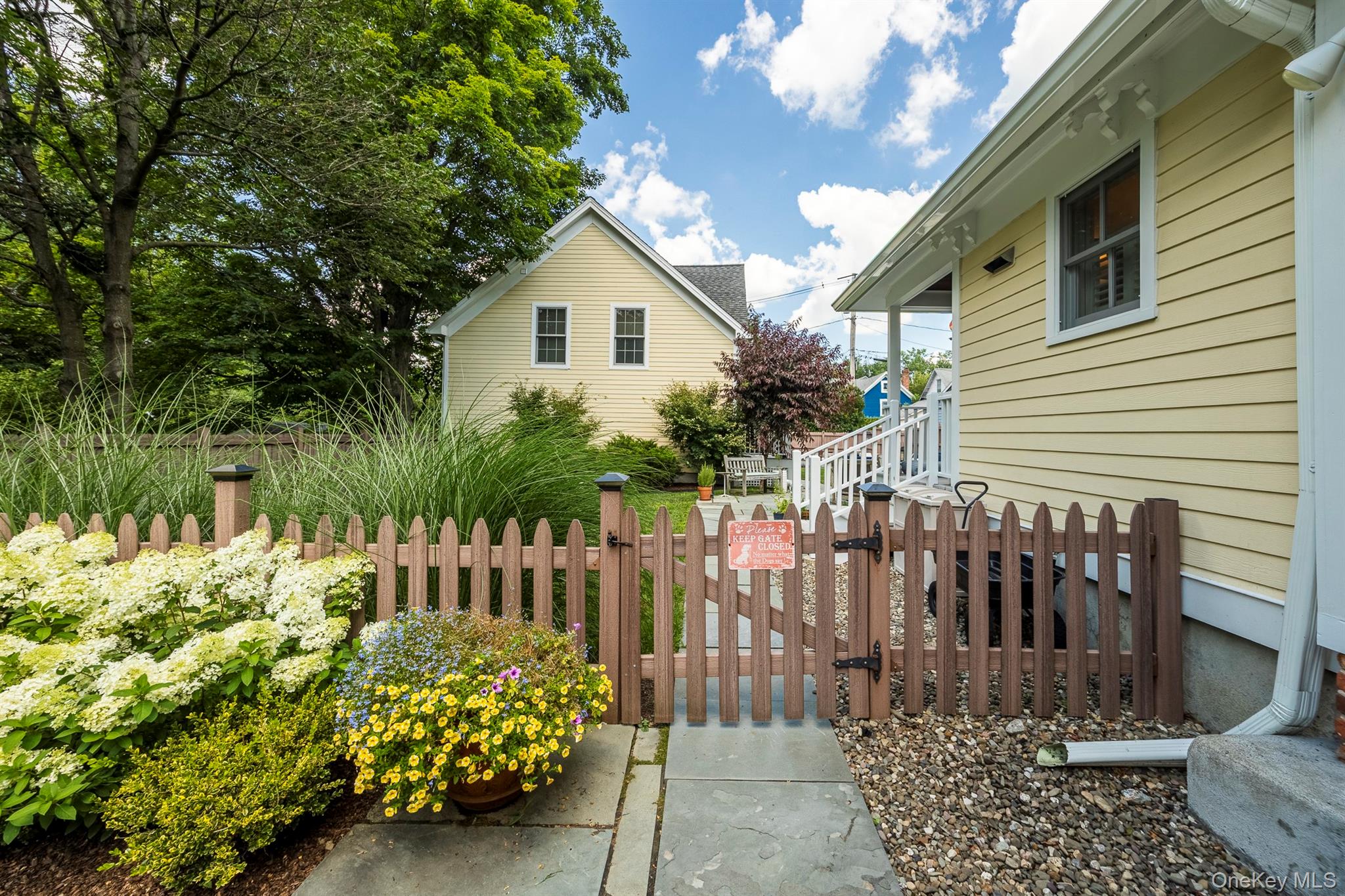 3311 Franklin Avenue Property Photo 3