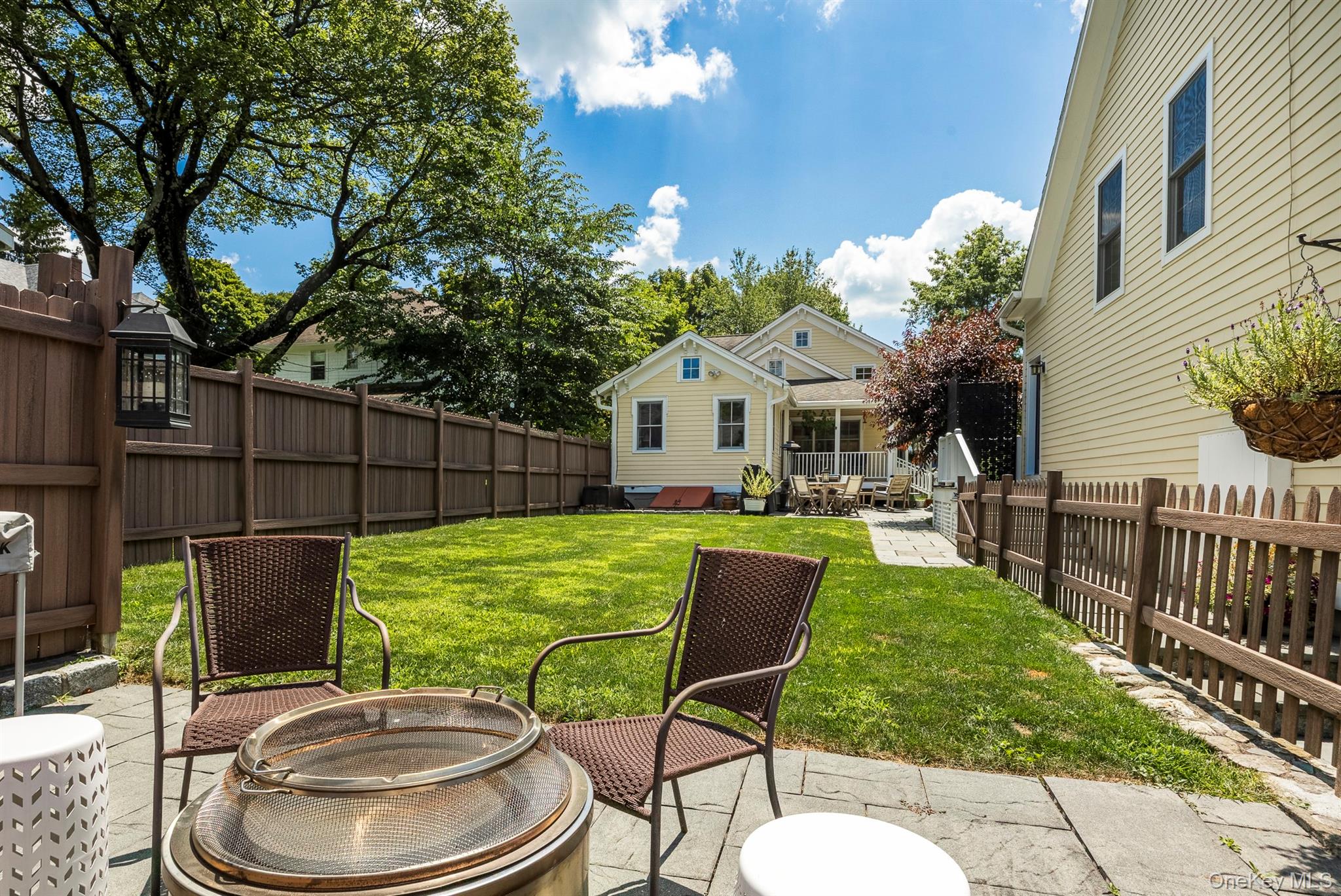 3311 Franklin Avenue Property Photo 6