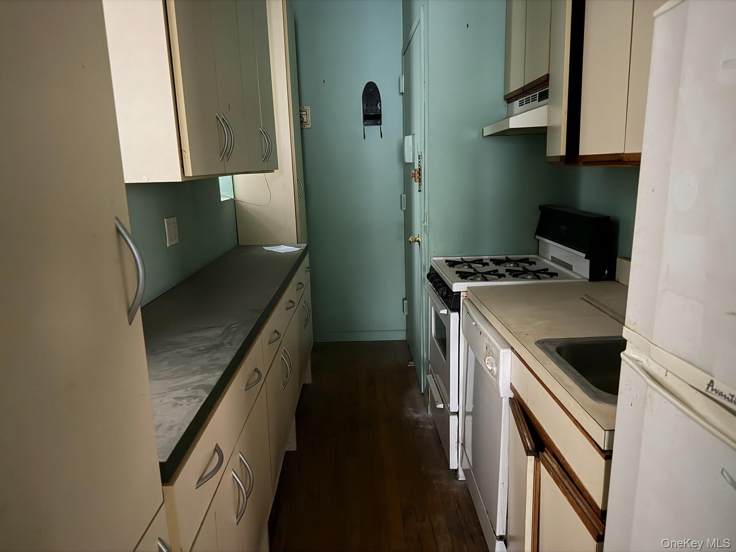 788 9th 3b Property Photo 2