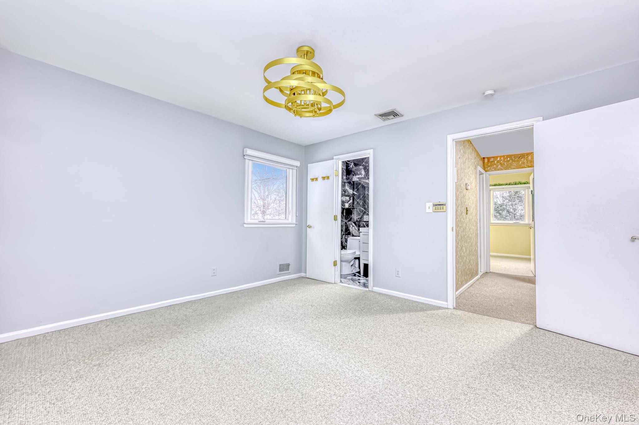 23 S Parker Drive Property Photo 11