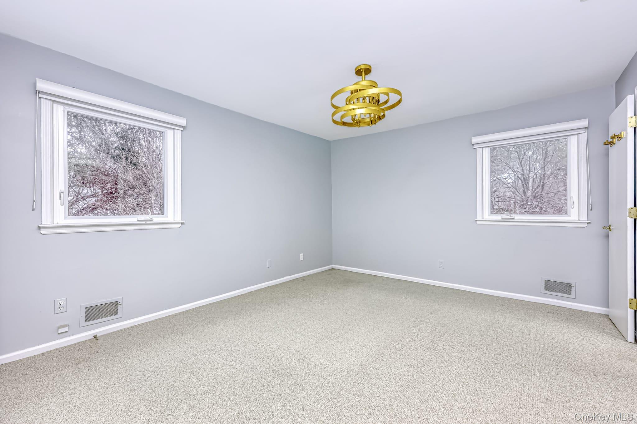 23 S Parker Drive Property Photo 12