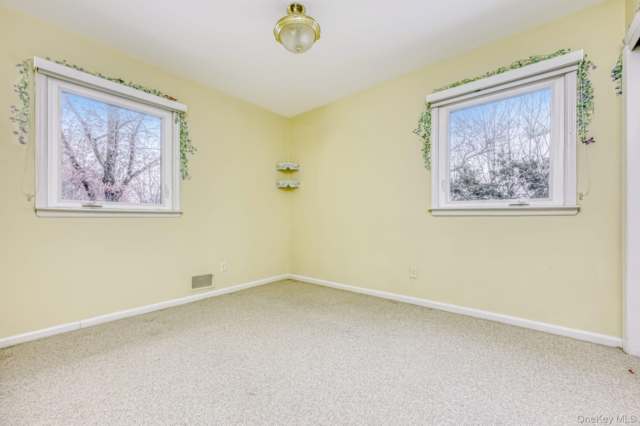 23 S Parker Drive Property Photo 13