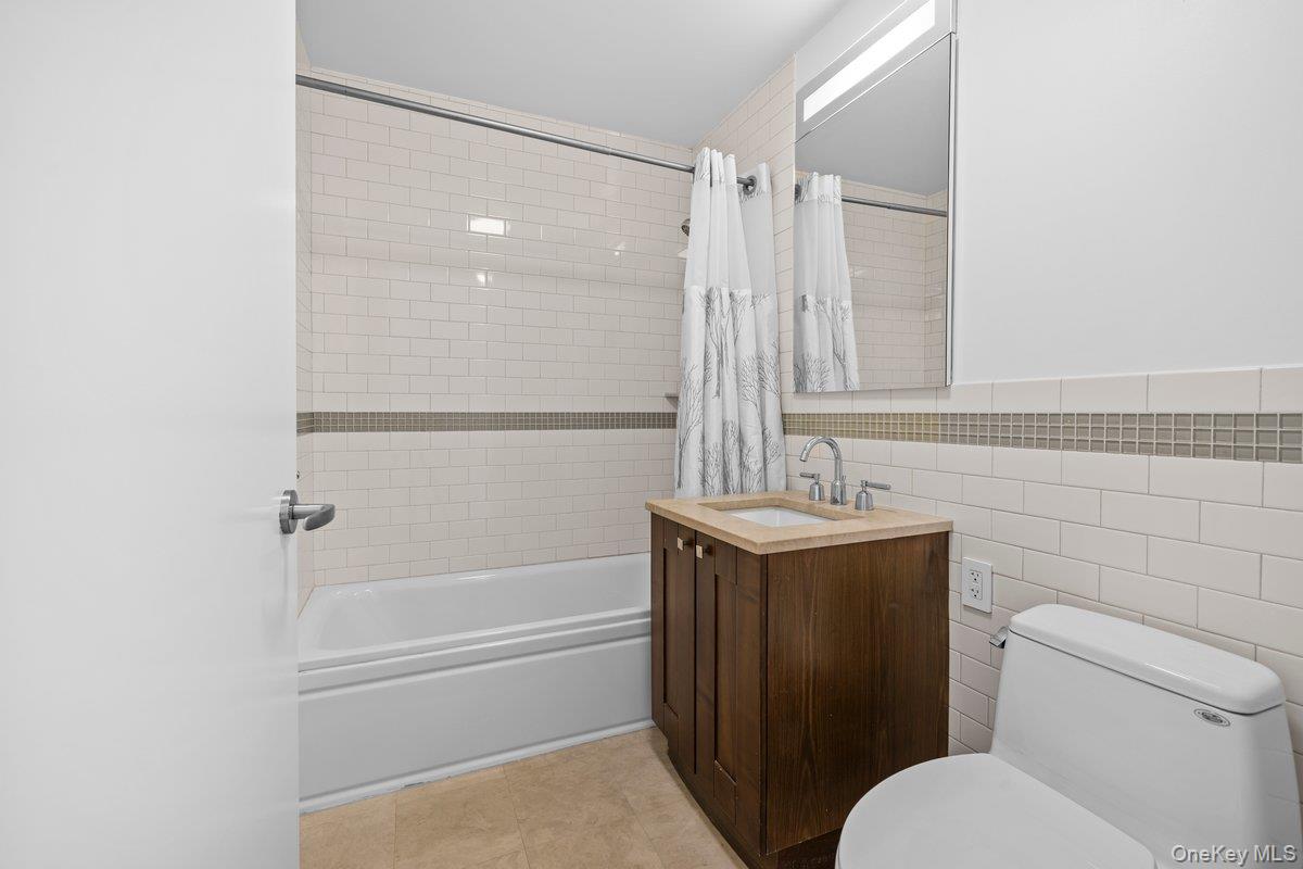 640 W 237th Street 3e Property Photo 15