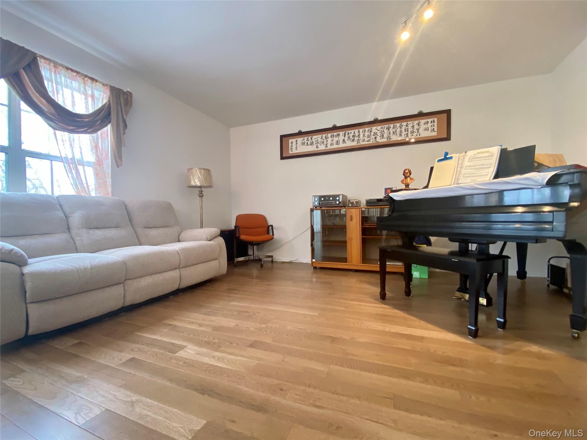 83 Roundtop Road Property Photo 4