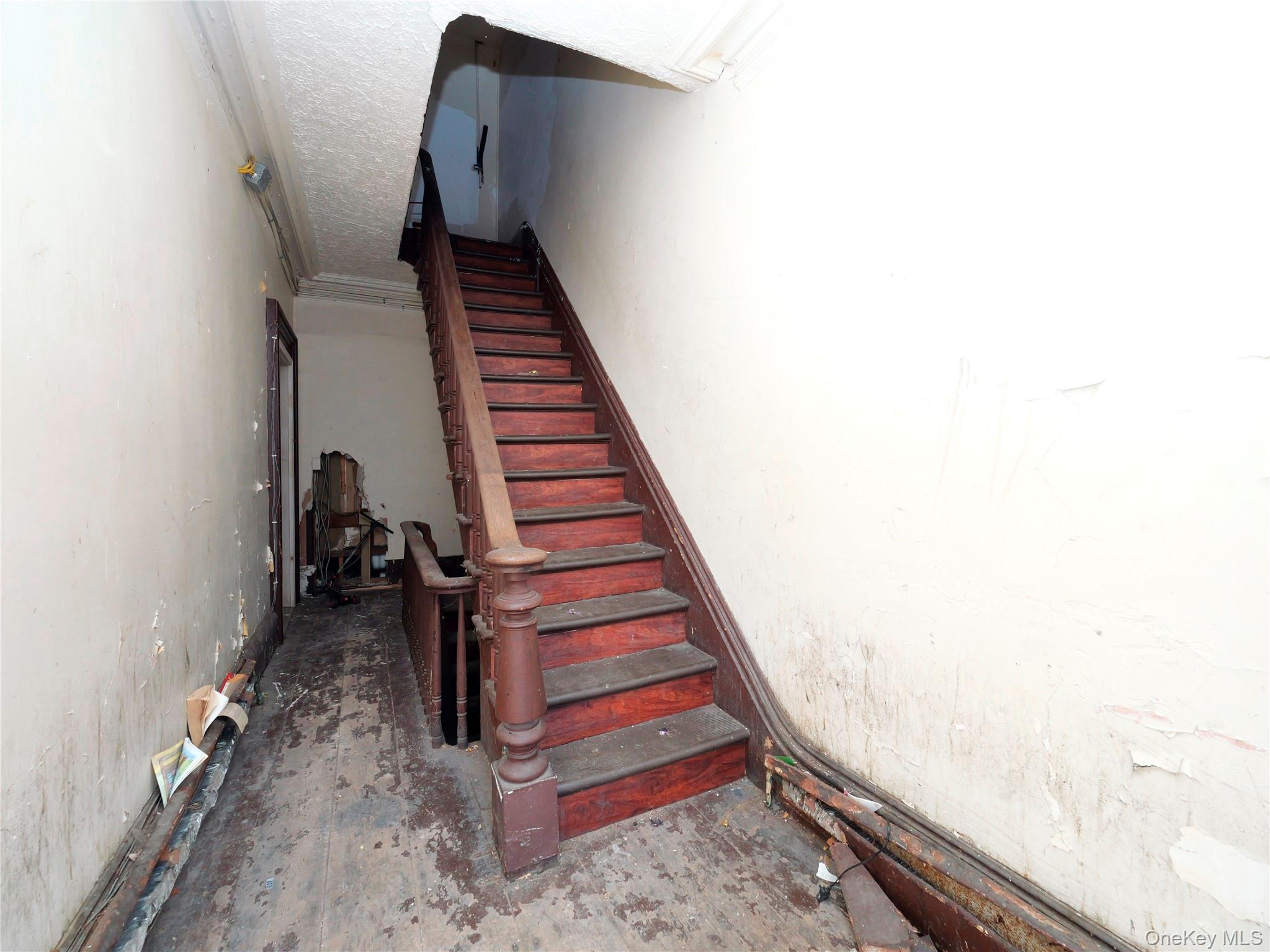 170 Chambers Street Property Photo 6
