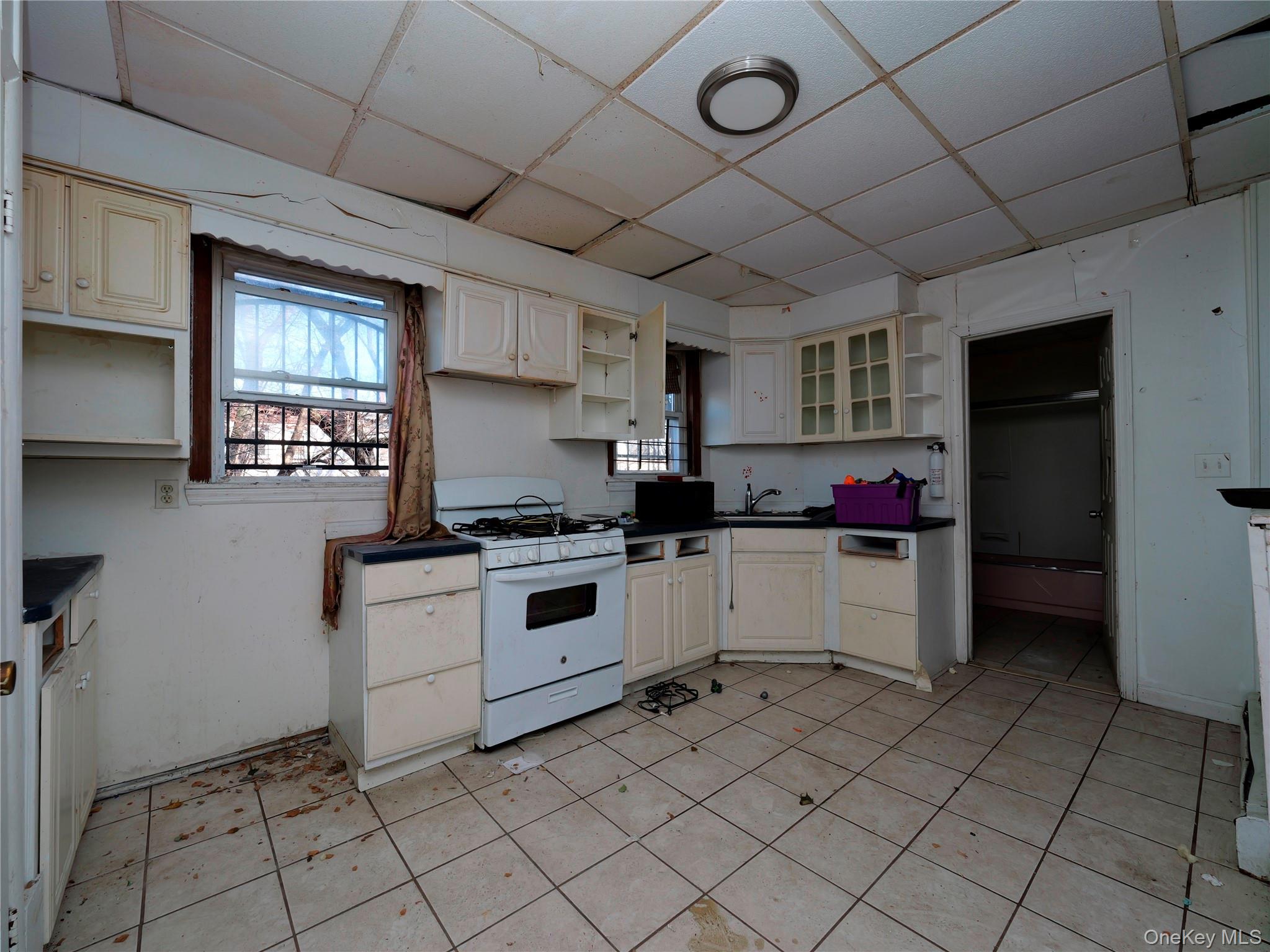 170 Chambers Street Property Photo 12