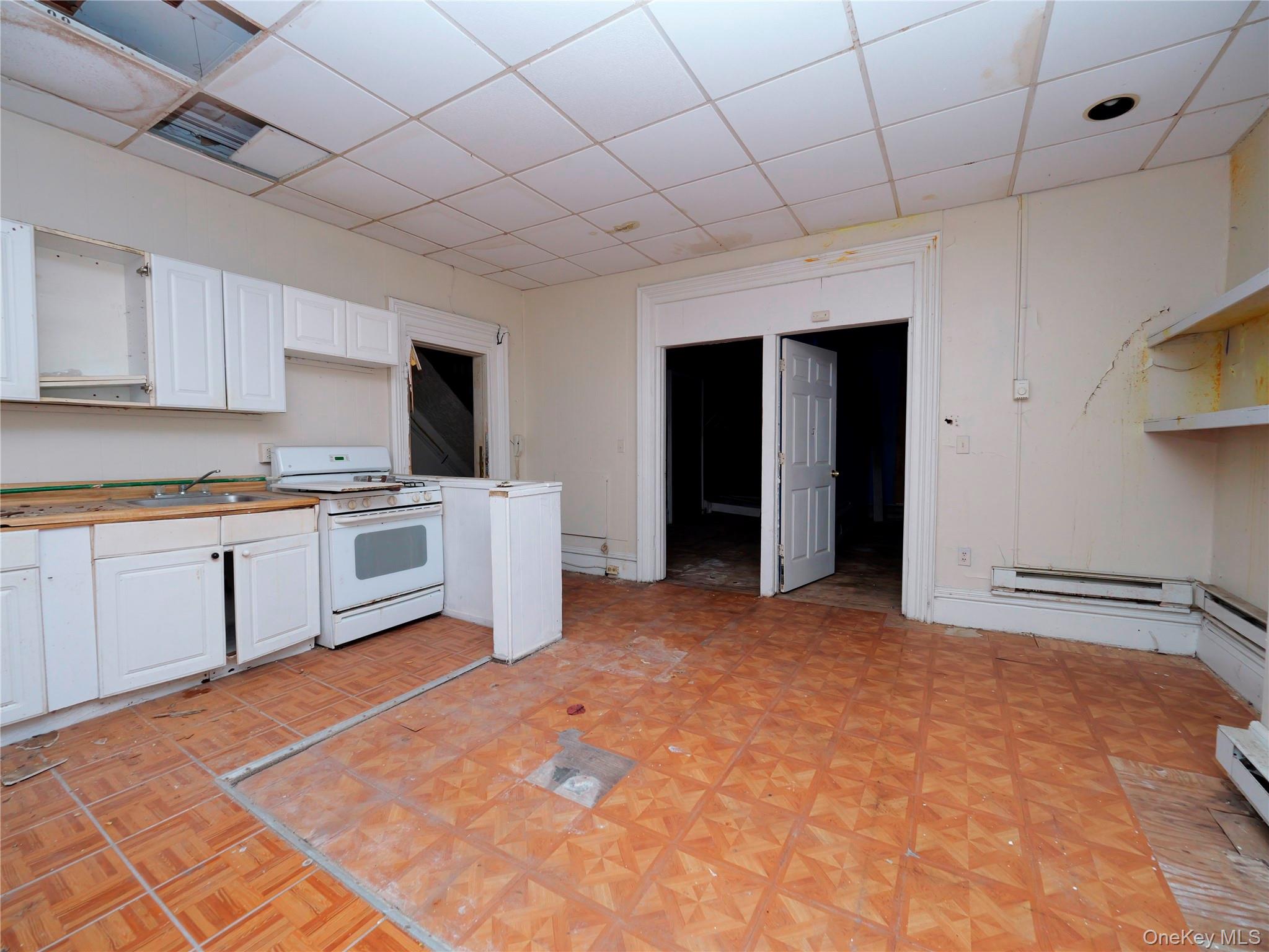 170 Chambers Street Property Photo 29