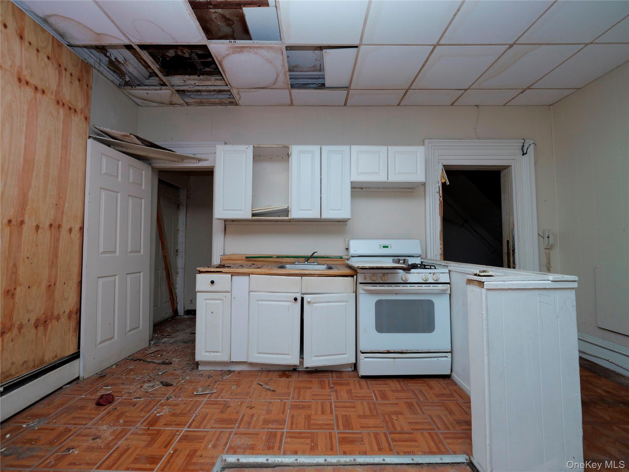 170 Chambers Street Property Photo 31