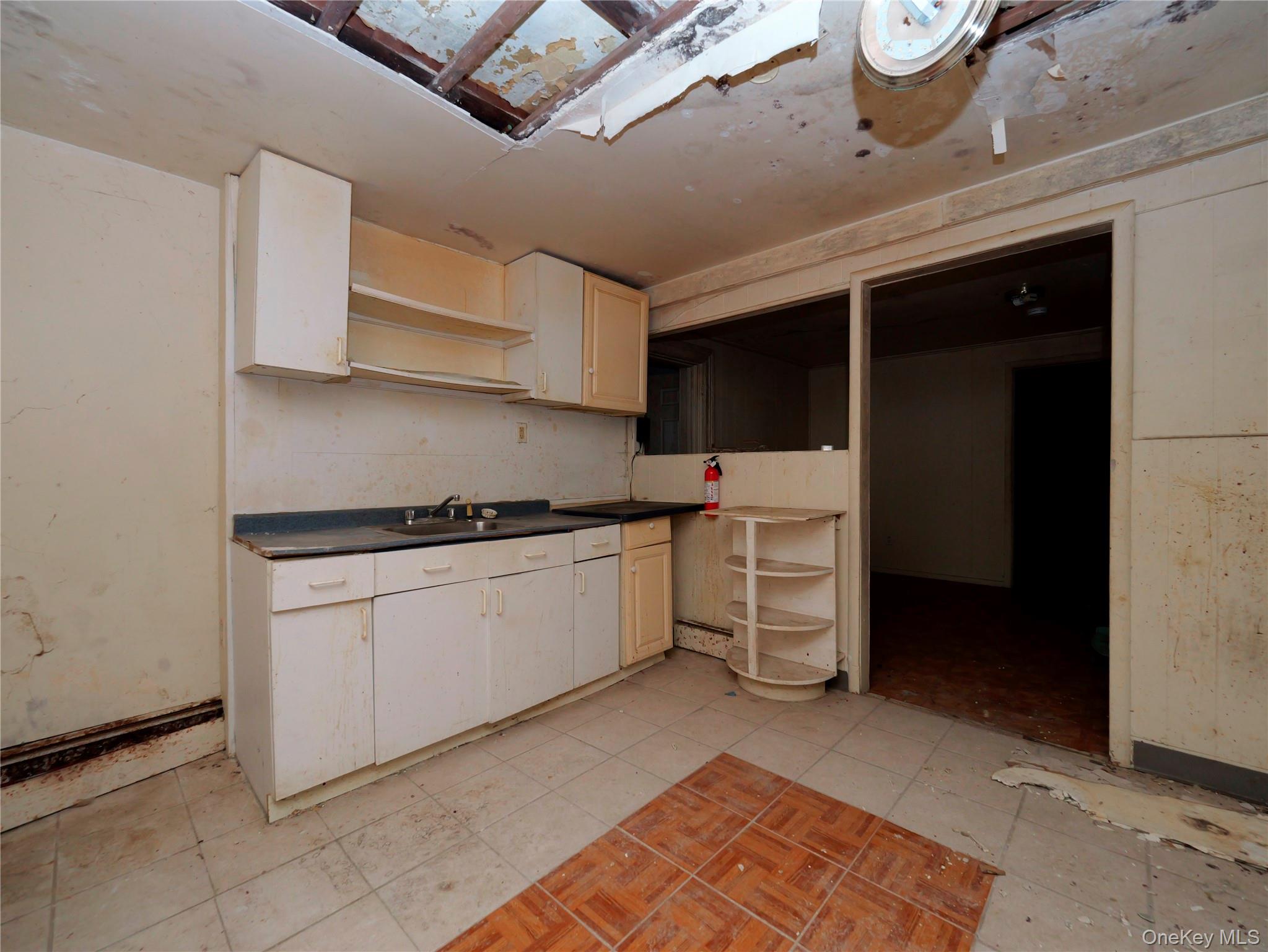 170 Chambers Street Property Photo 42
