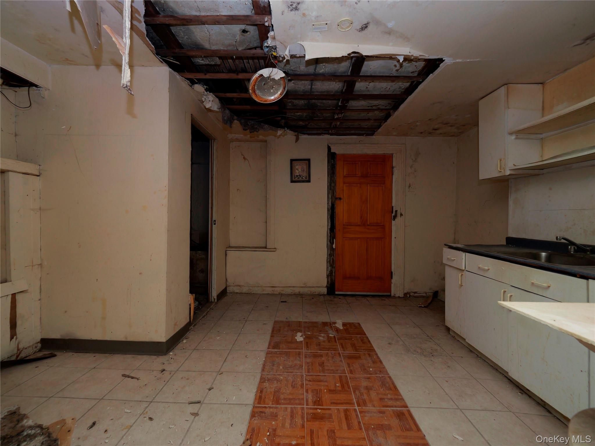 170 Chambers Street Property Photo 43