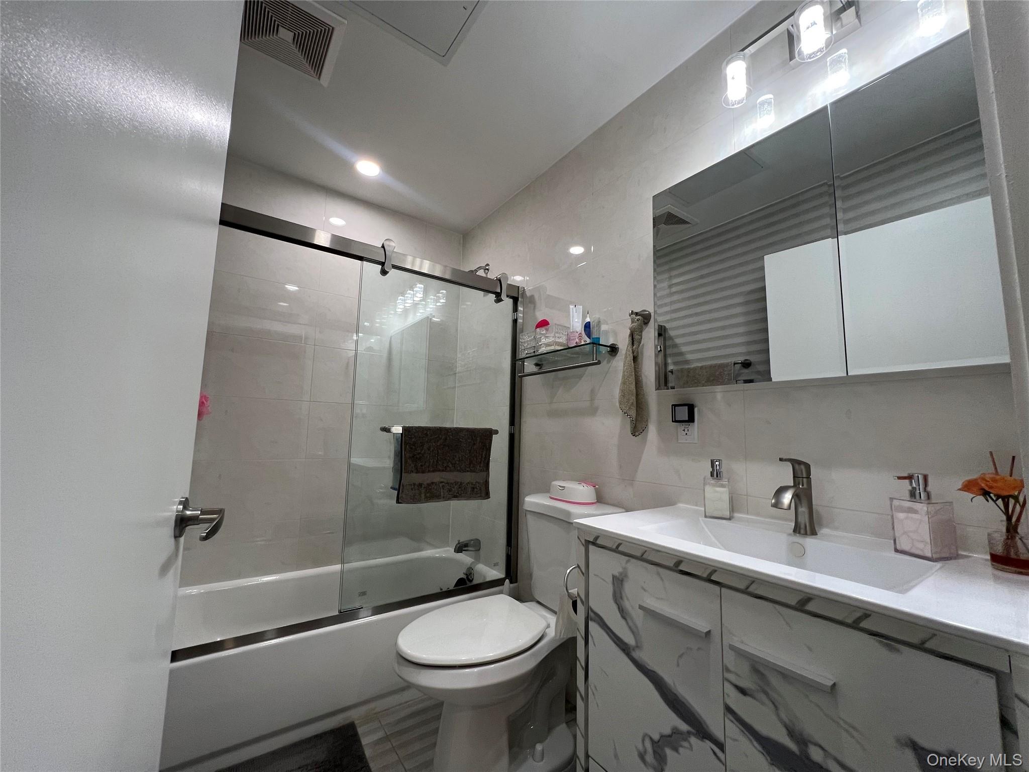 42-18 147th Street 2i Property Photo 5