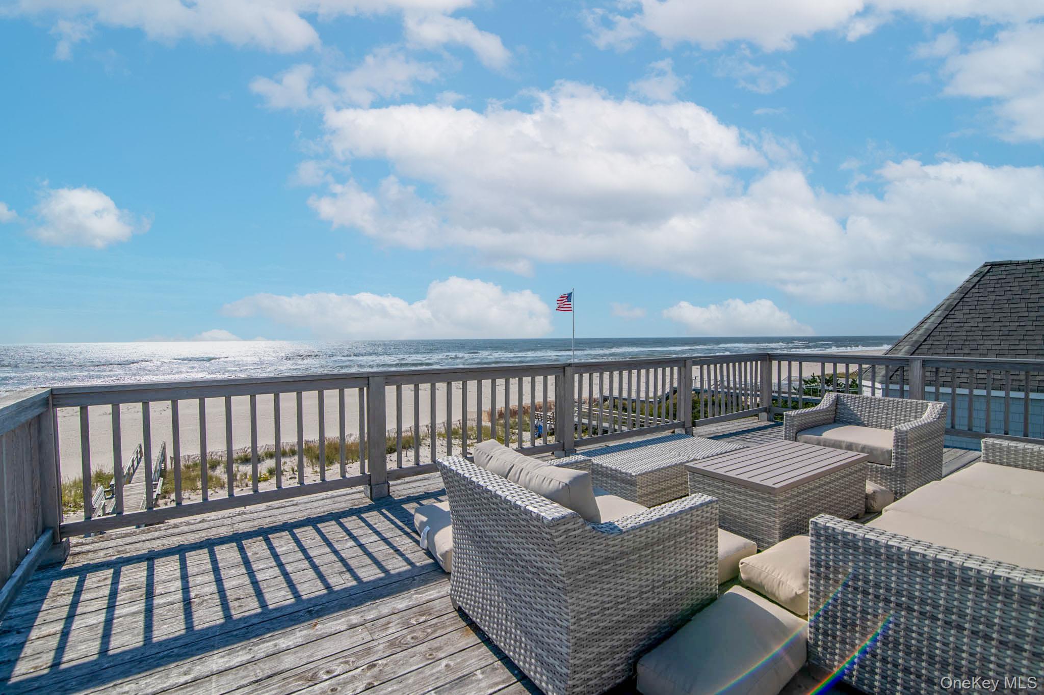 675 Dune Road Property Photo 20