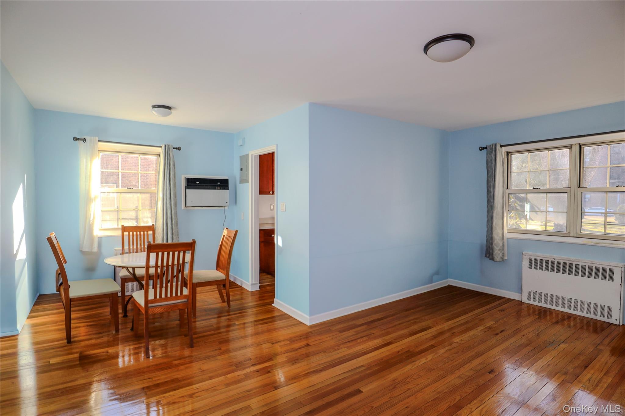 211-07 73 Avenue A Property Photo 3