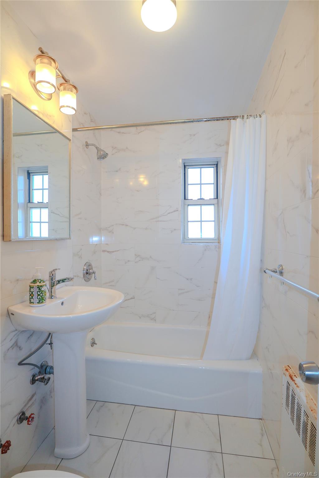 211-07 73 Avenue A Property Photo 14