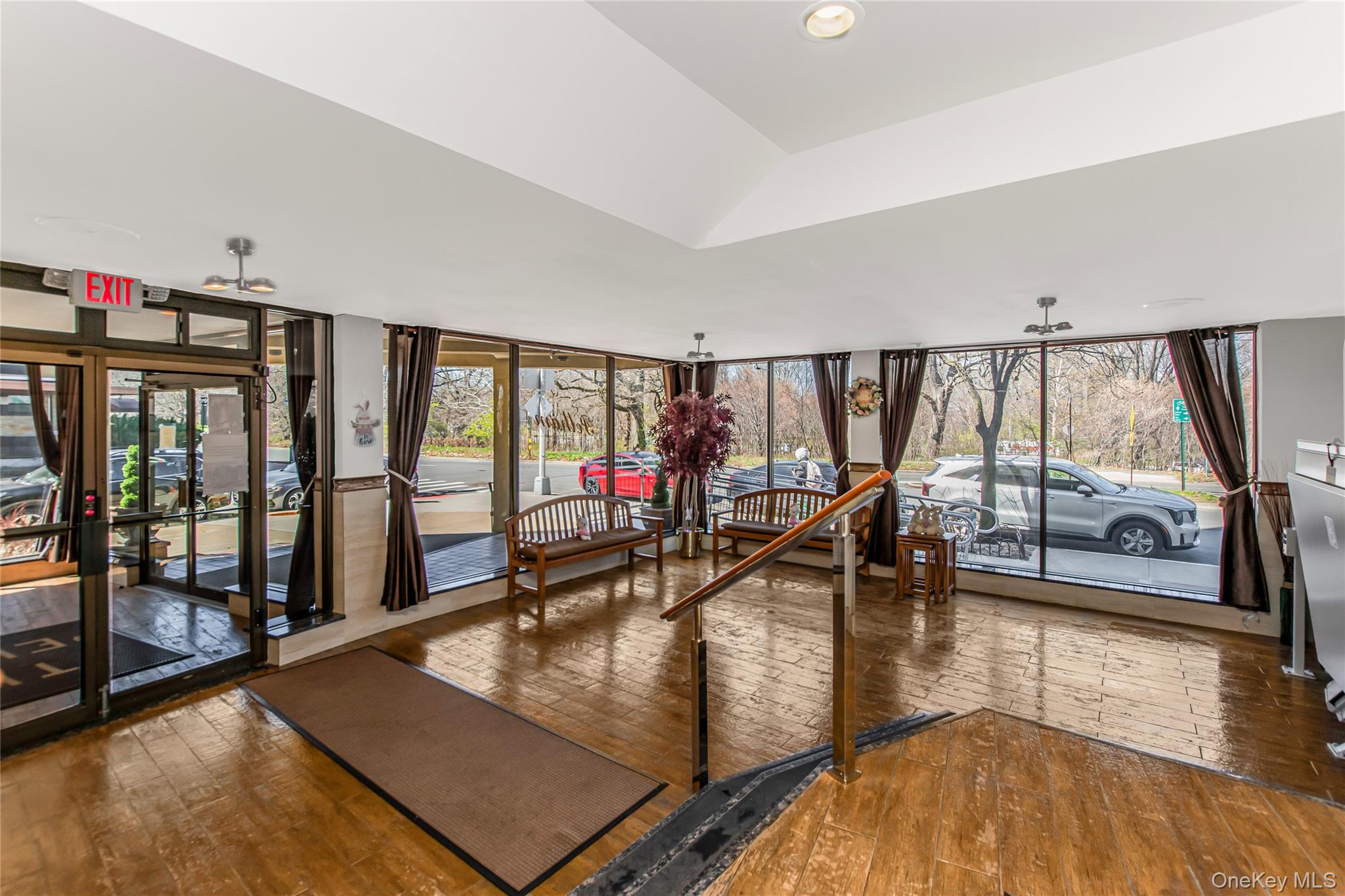 1874 Pelham Parkway 4a Property Photo 13