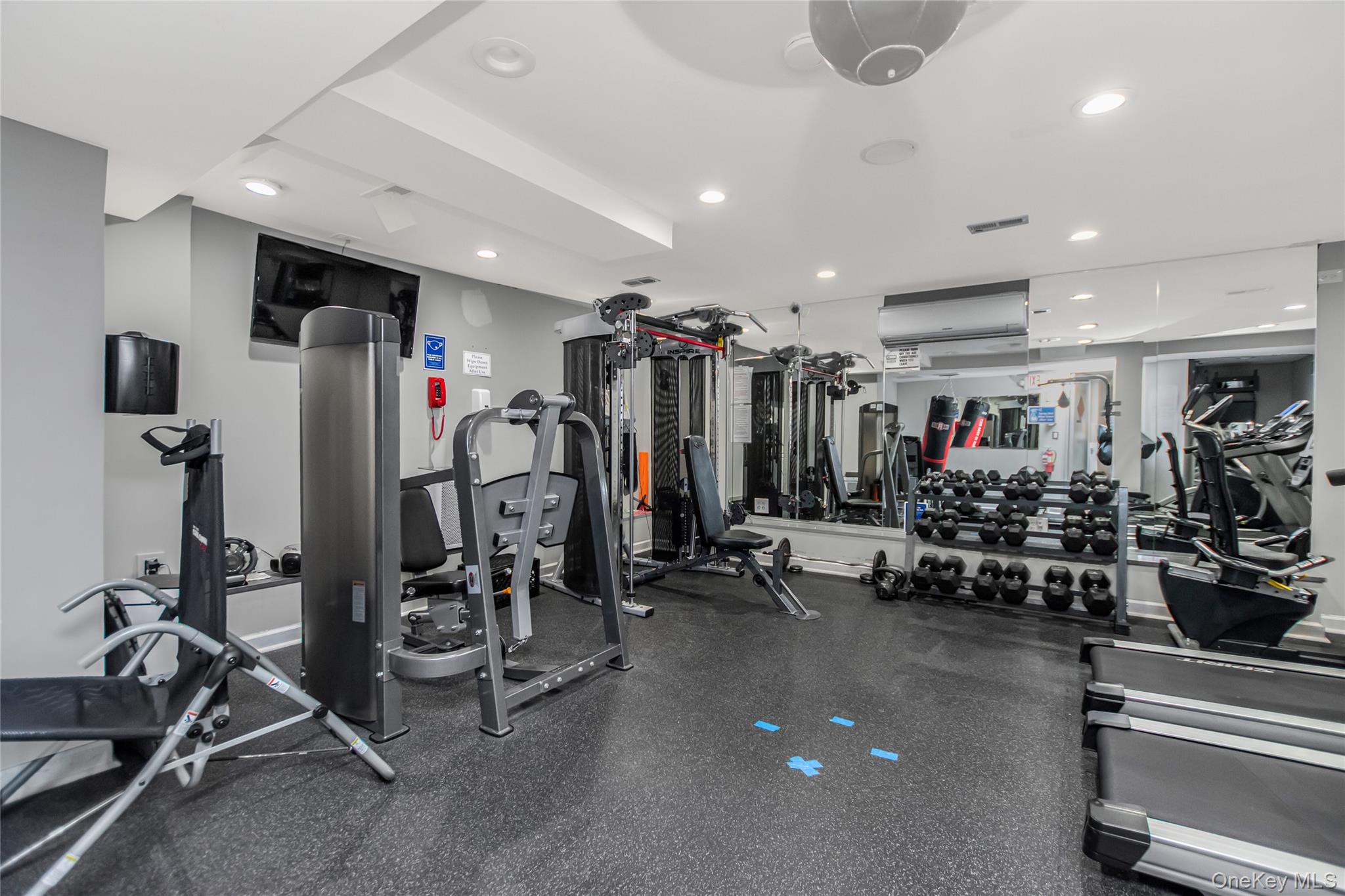 1874 Pelham Parkway 4a Property Photo 17