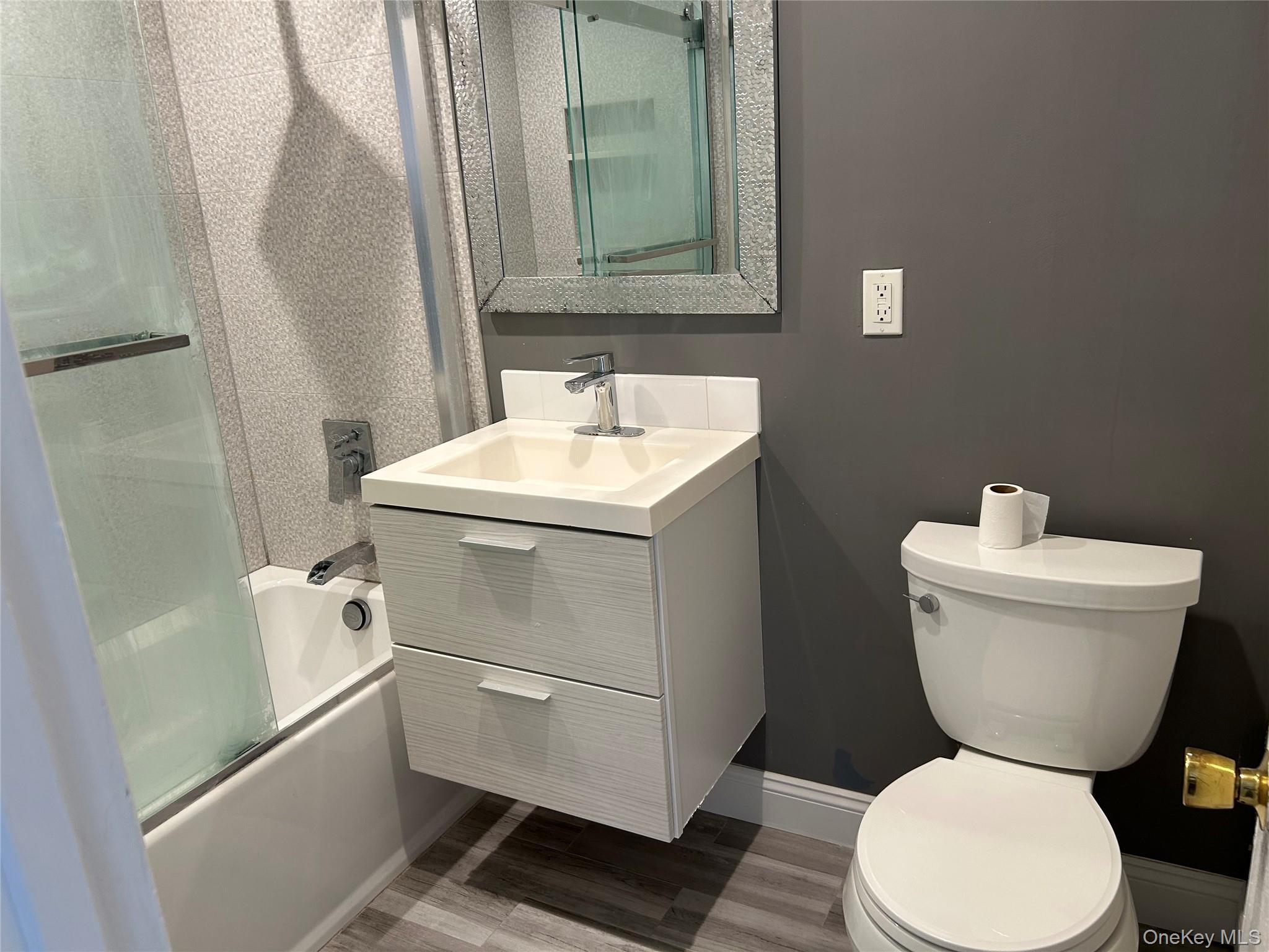 2 Secora Road C7 Property Photo 11